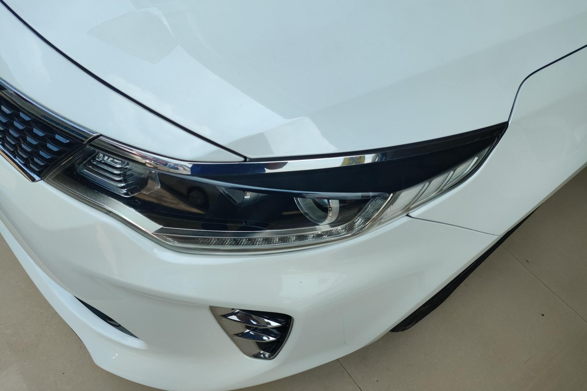 Kia K5 2016 1.6T AT LUX