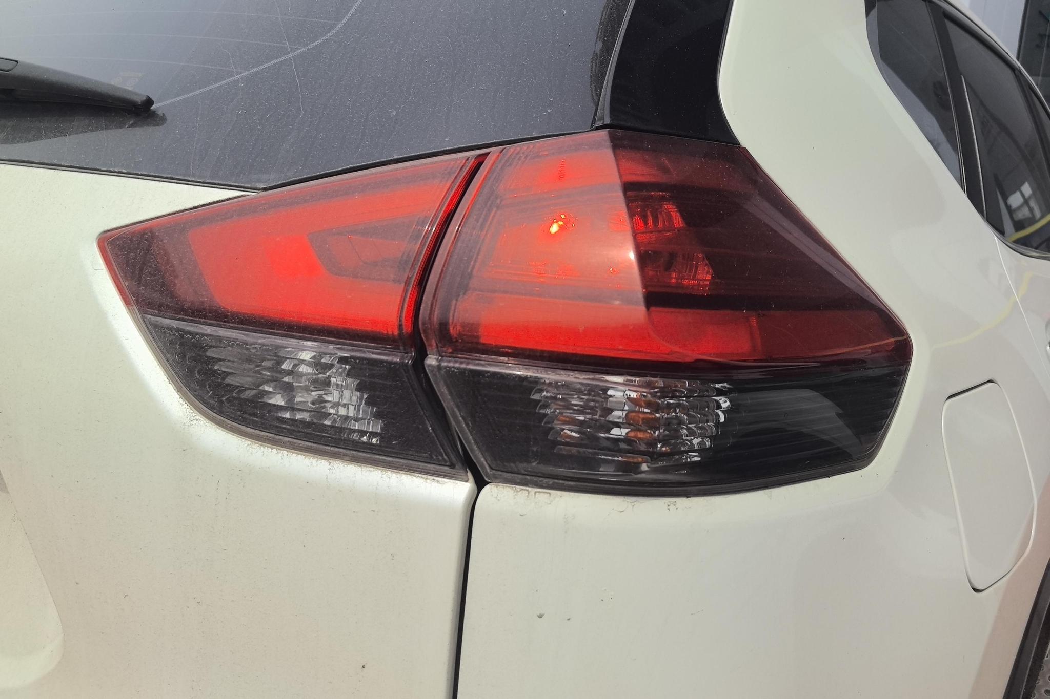 Nissan X-Trail 2017 2.0L CVT Comfort 2WD