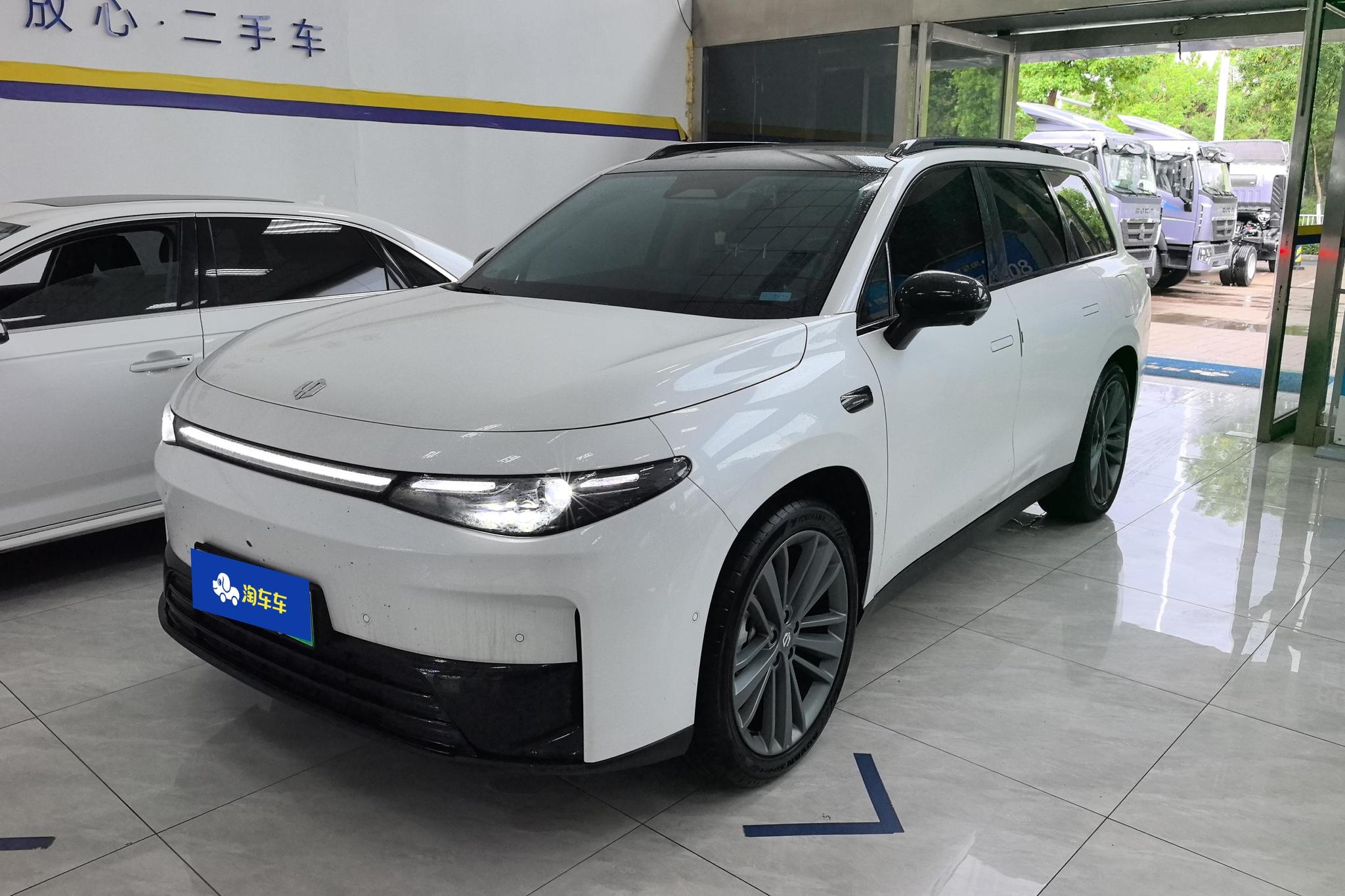 Leapmotor C16