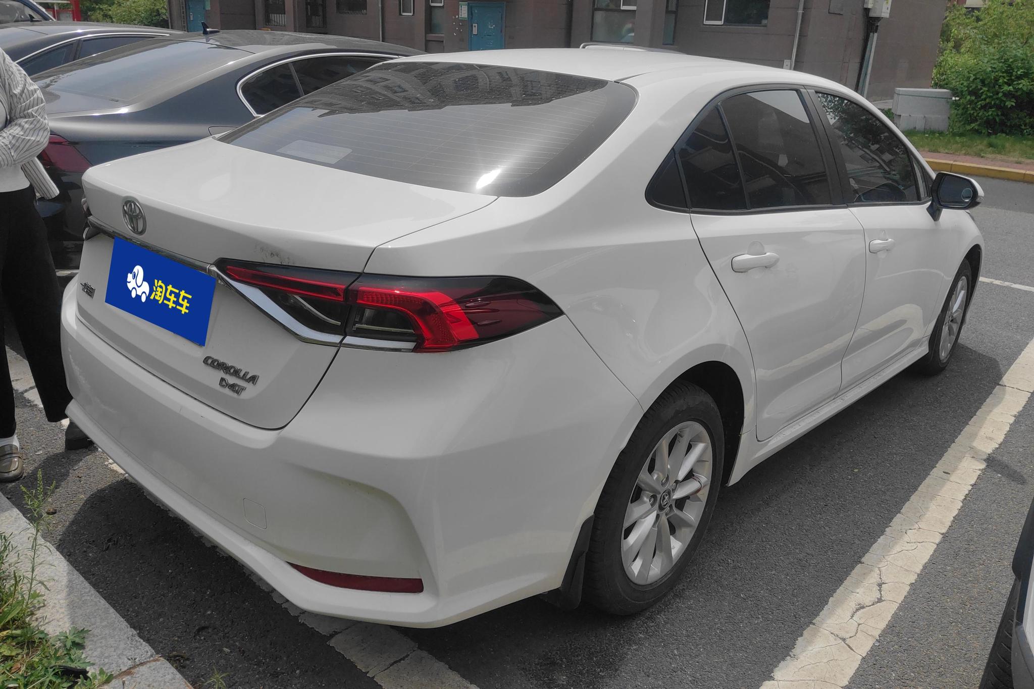 Toyota Corolla 2021 Белый из Китая