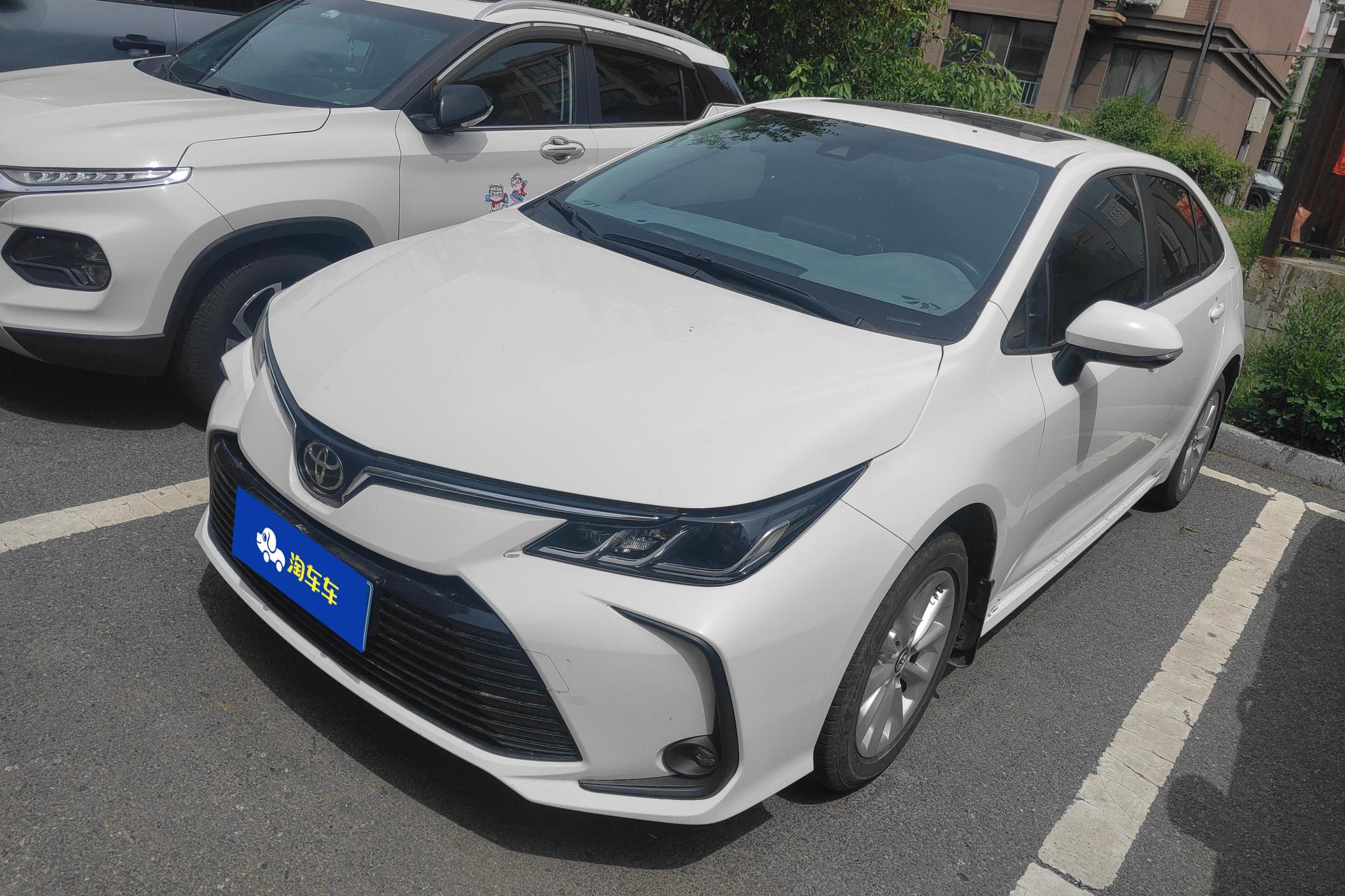 Toyota Corolla id 4453848 из Китая 8