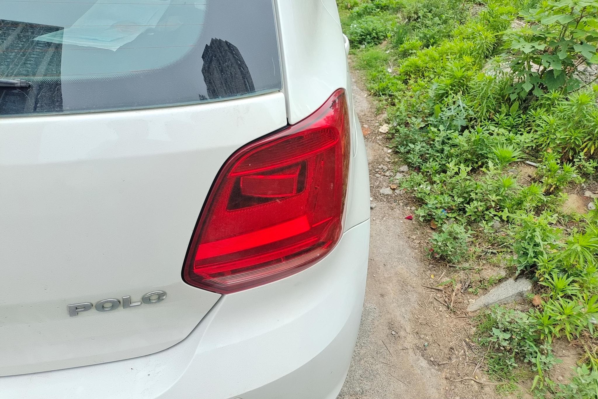 Volkswagen Polo 2014 1.4L MT