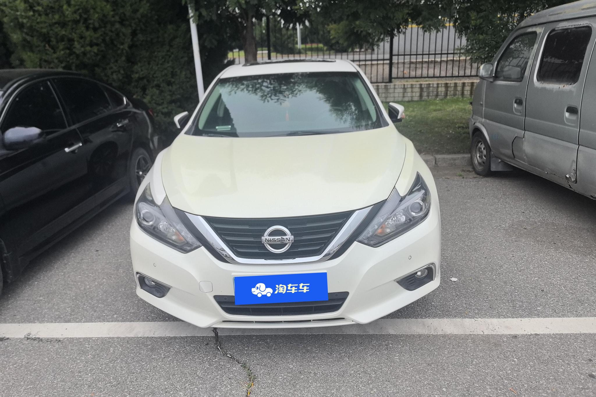 Nissan Altima 2016 2.5L XL-Upper Smart