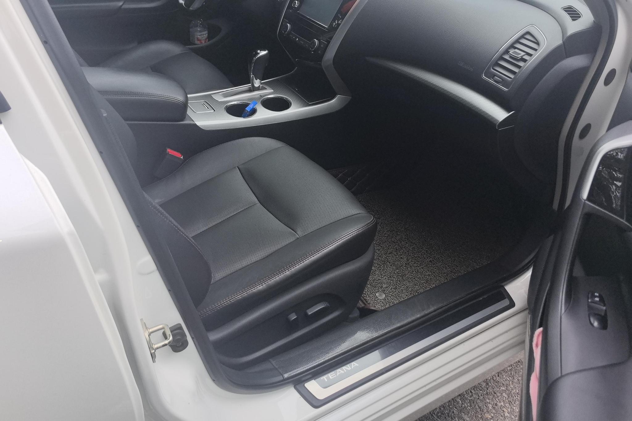 Nissan Altima 2016 2.5L XL-Upper Smart