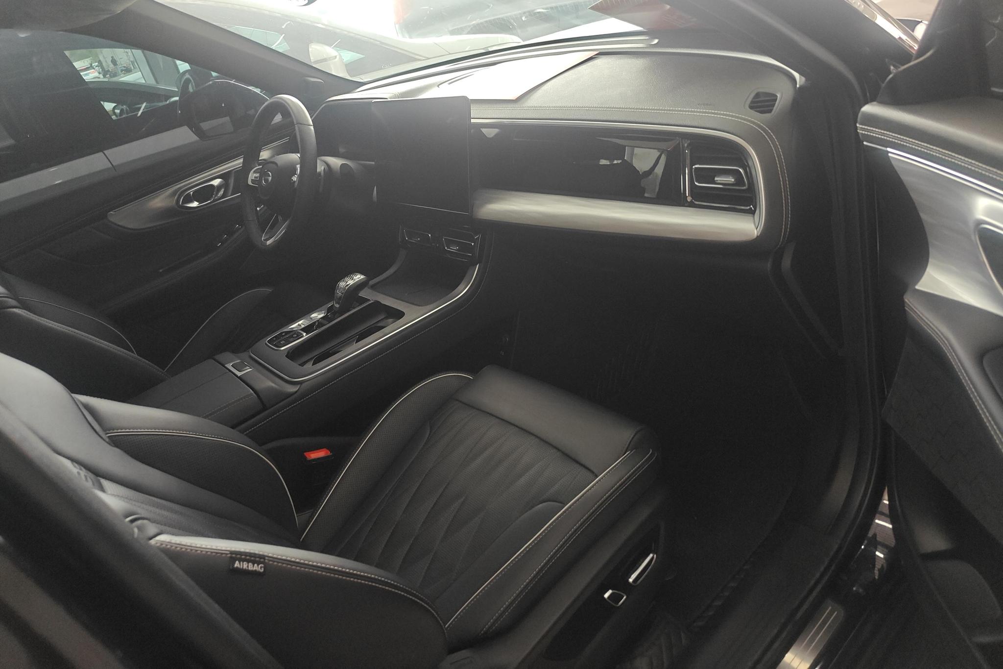 GAC GS8 2022 2.0TGDI Premium 7 мест