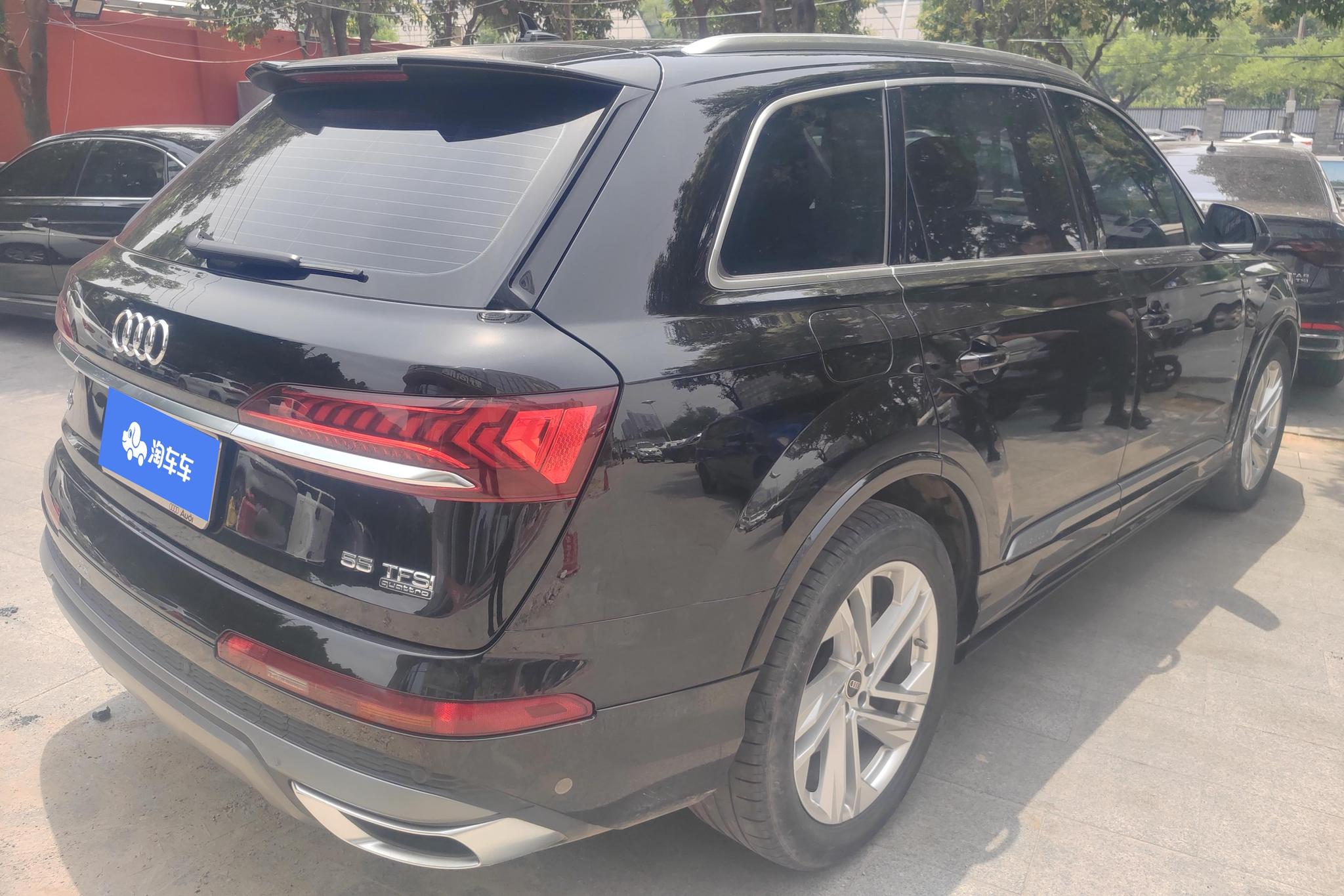 Audi Q7 2023 45 TFSI quattro S line Sport
