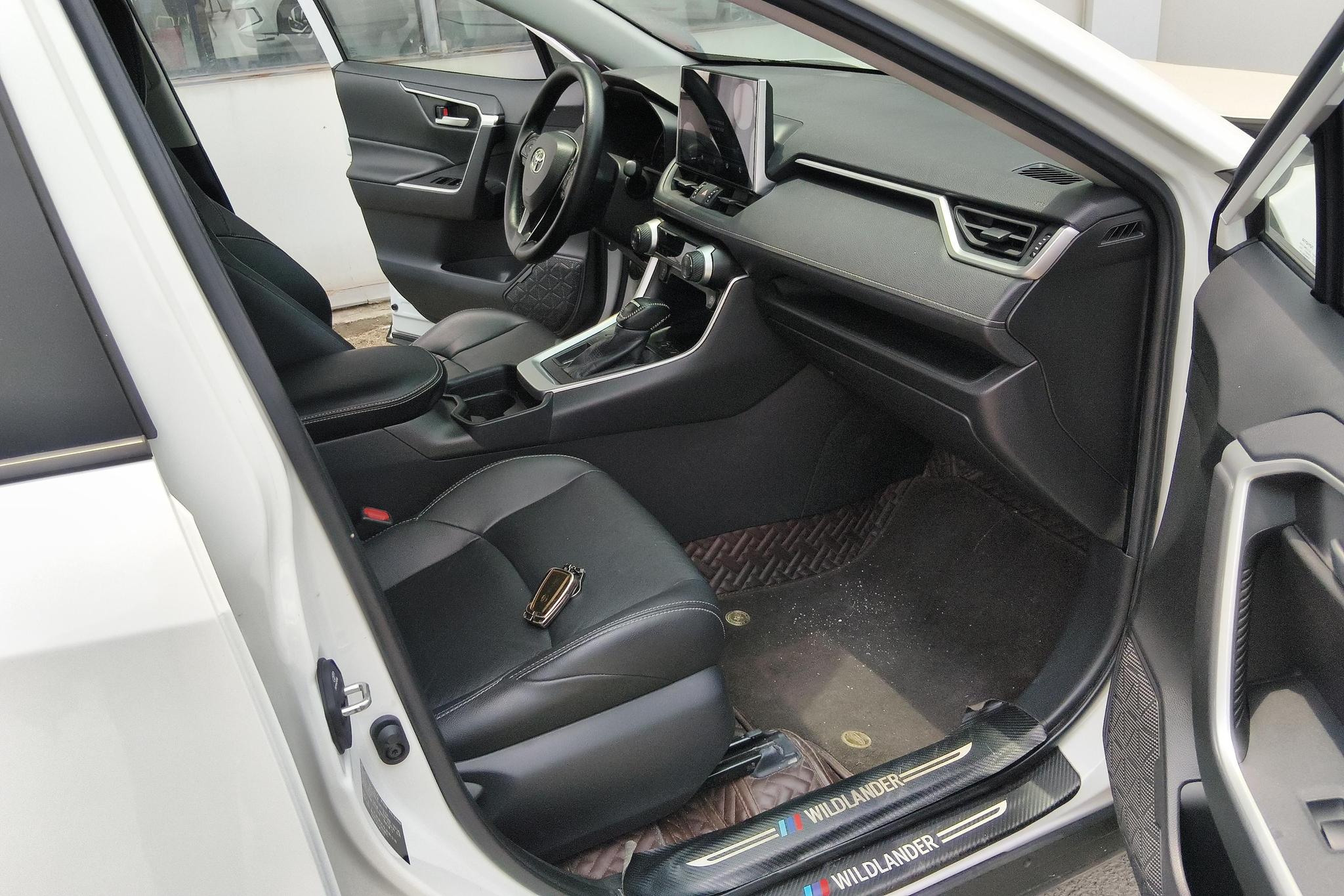 Toyota Wildlander 2020 2.0L Luxury