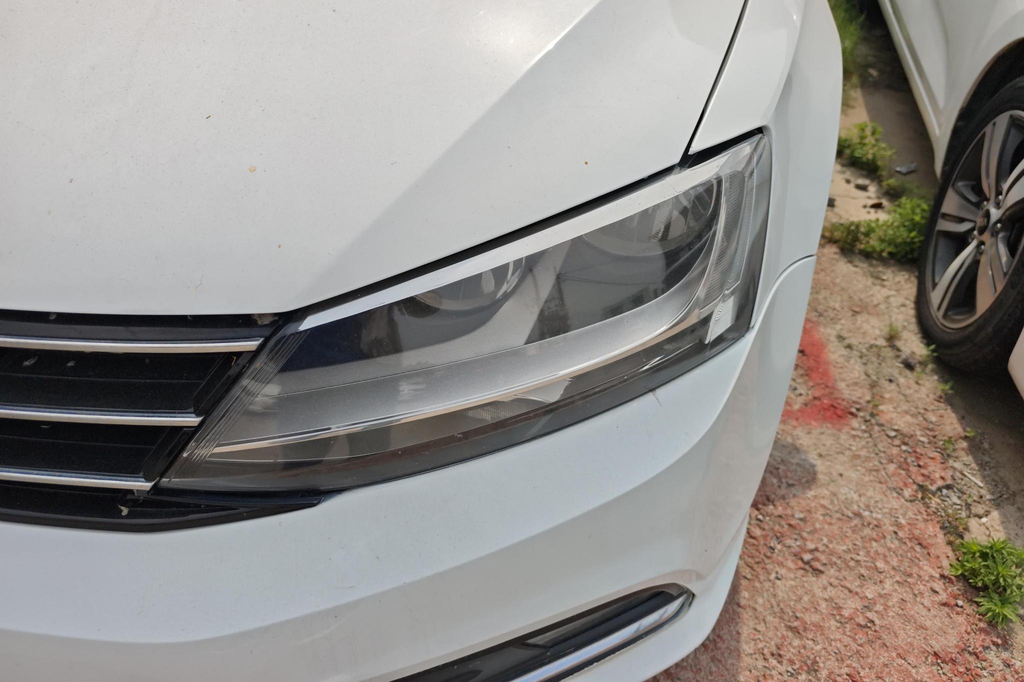 Volkswagen Sagitar 2017 1.6L AT Comfort