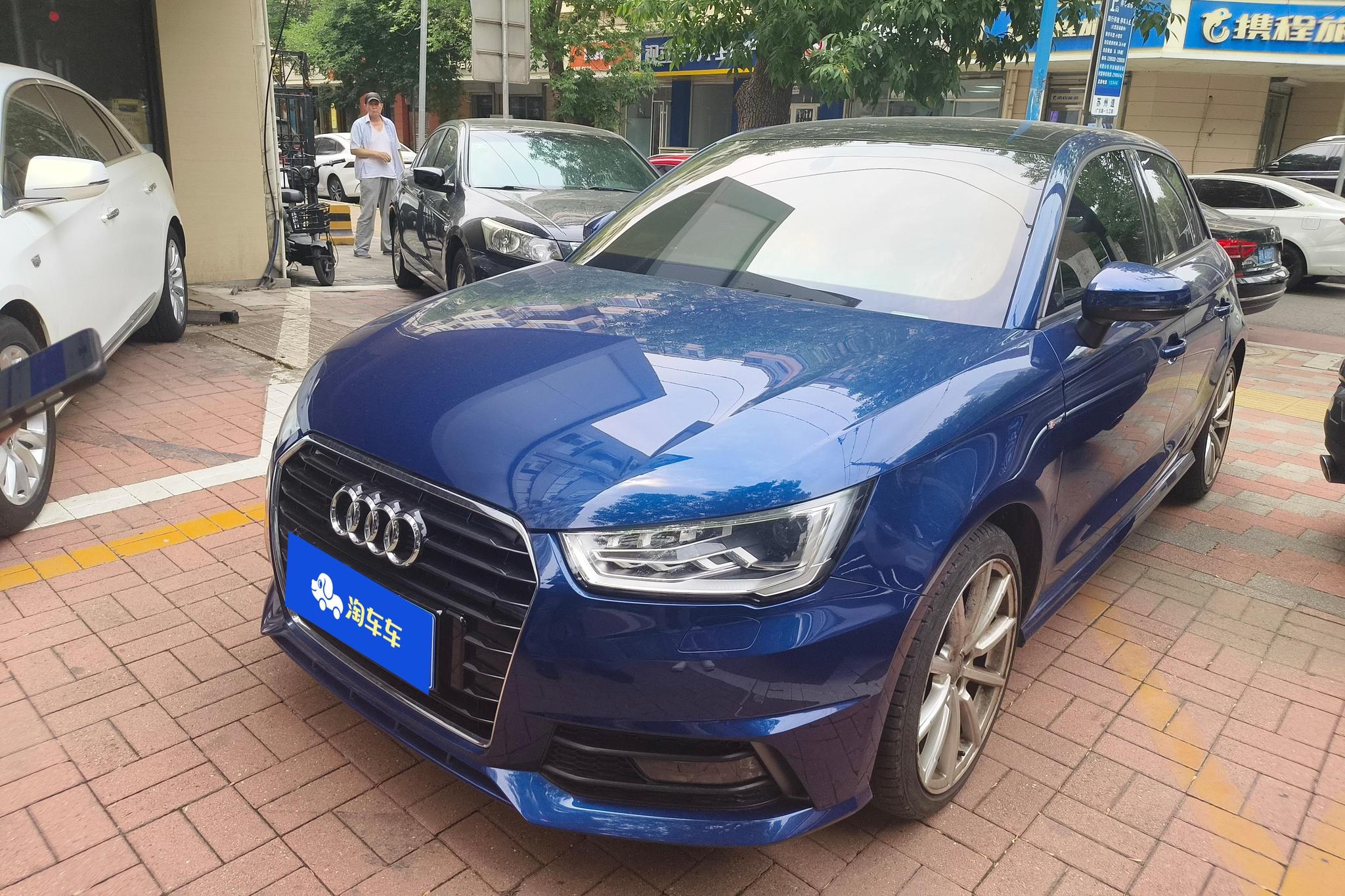 Audi A1