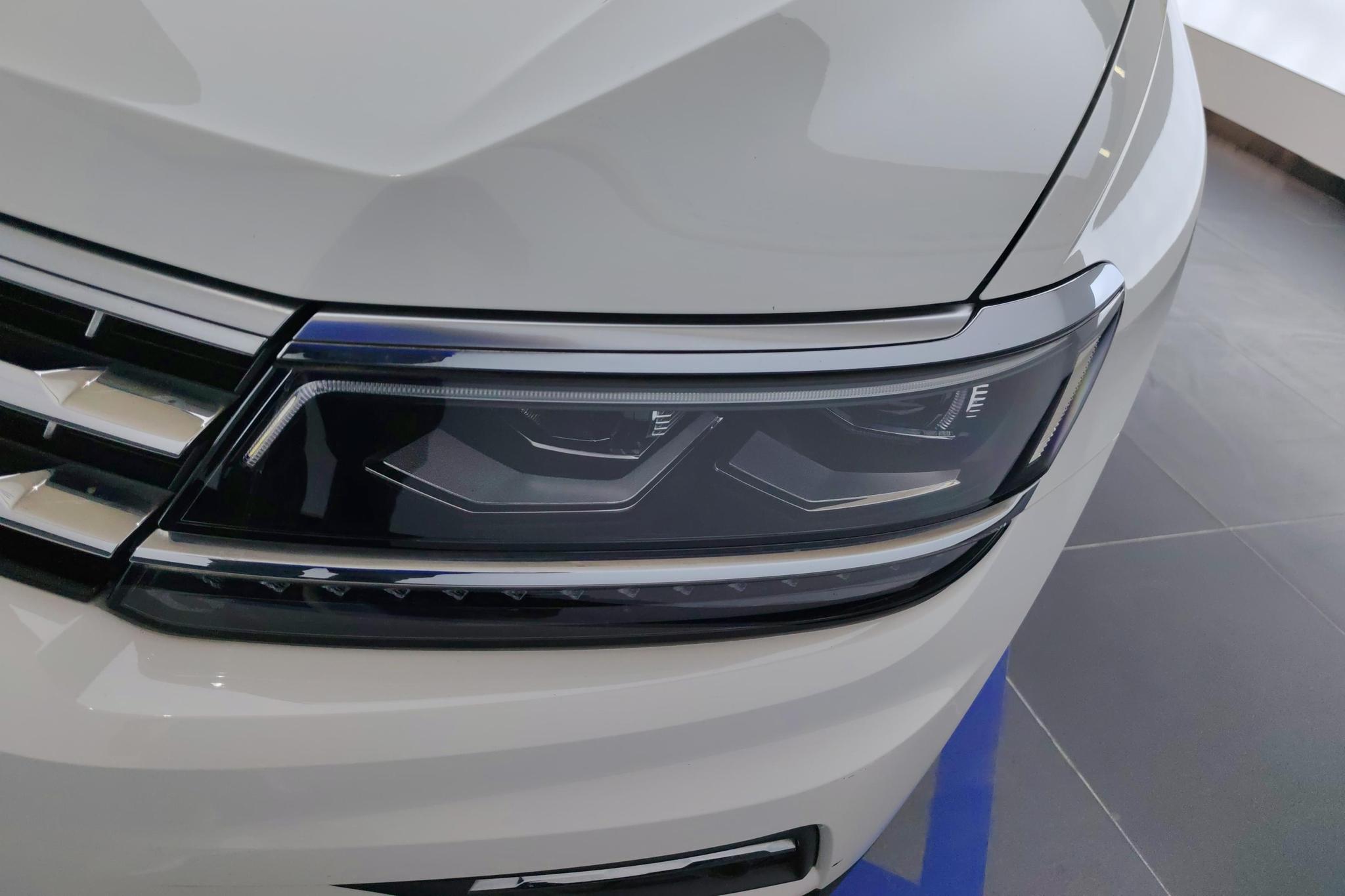 Volkswagen Tiguan L L 2017 330TSI AT Flagship