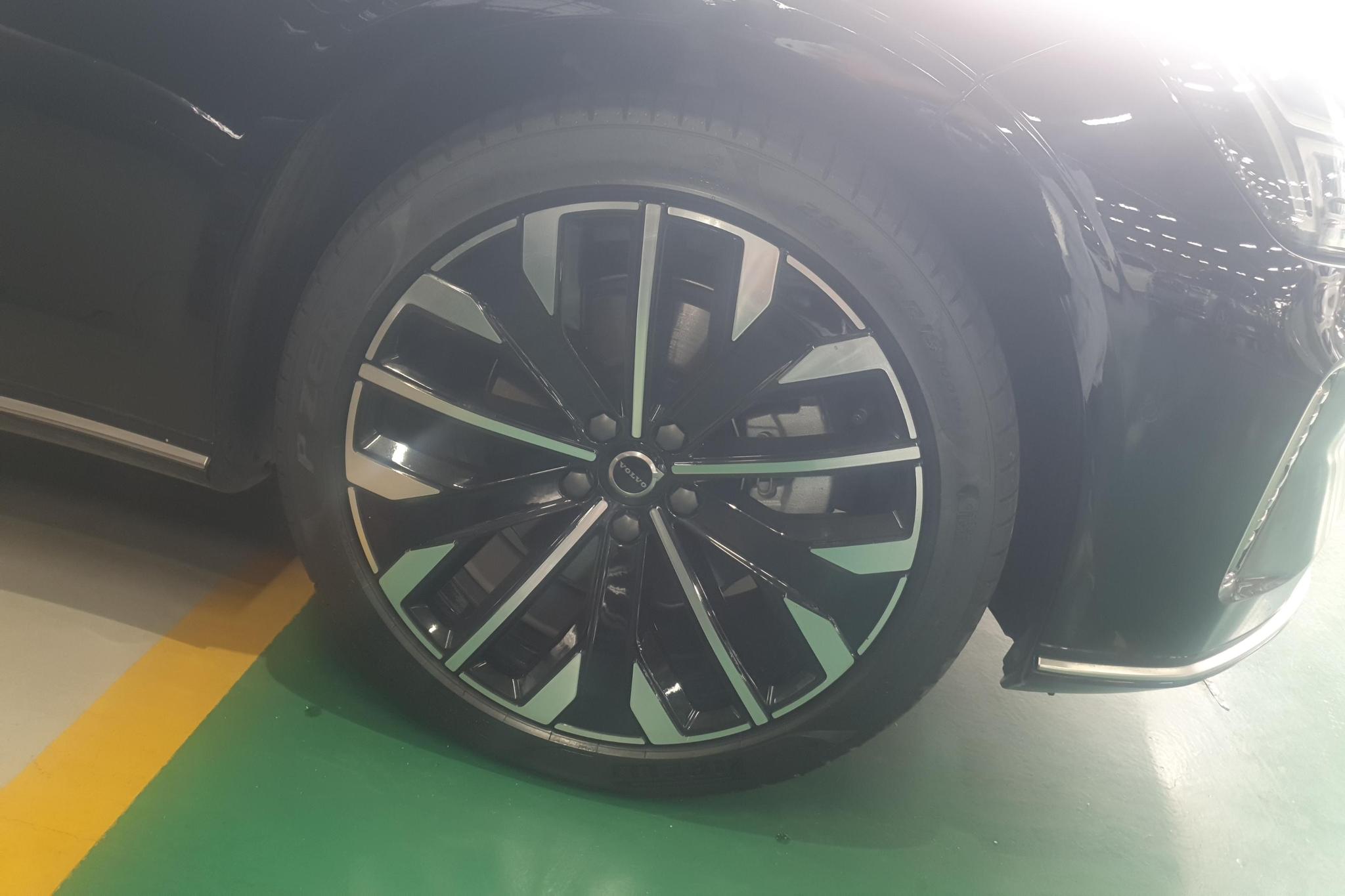 Volvo S90 2026 B5 Luxury
