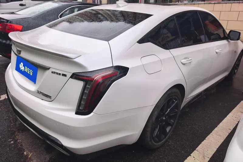 Cadillac CT5 — фото 3