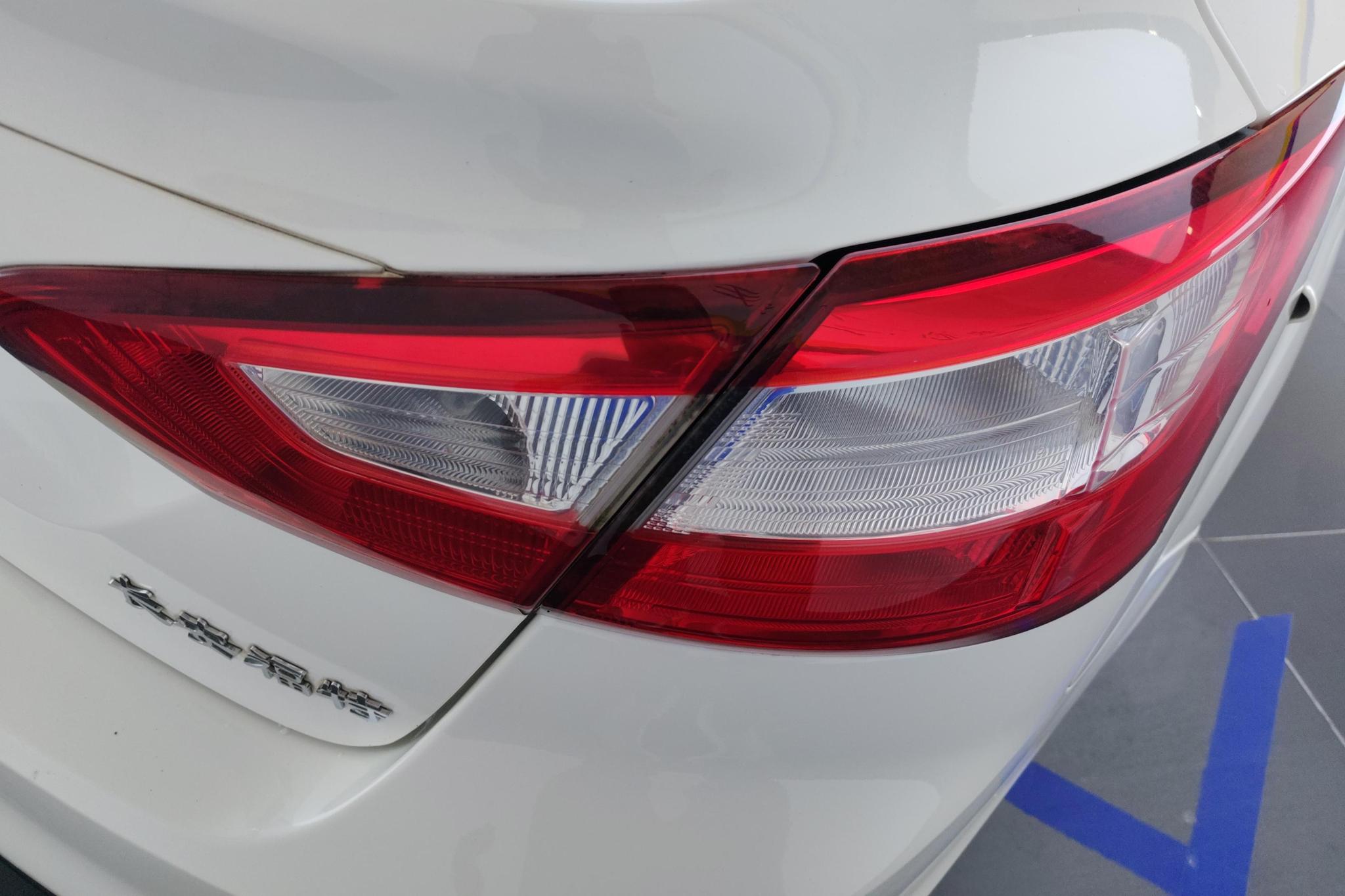 Ford Focus 2012 1.6L AT