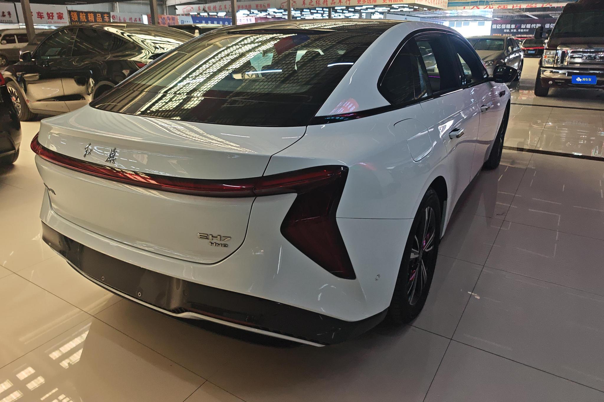 Hongqi EH7 2024 690 Pro