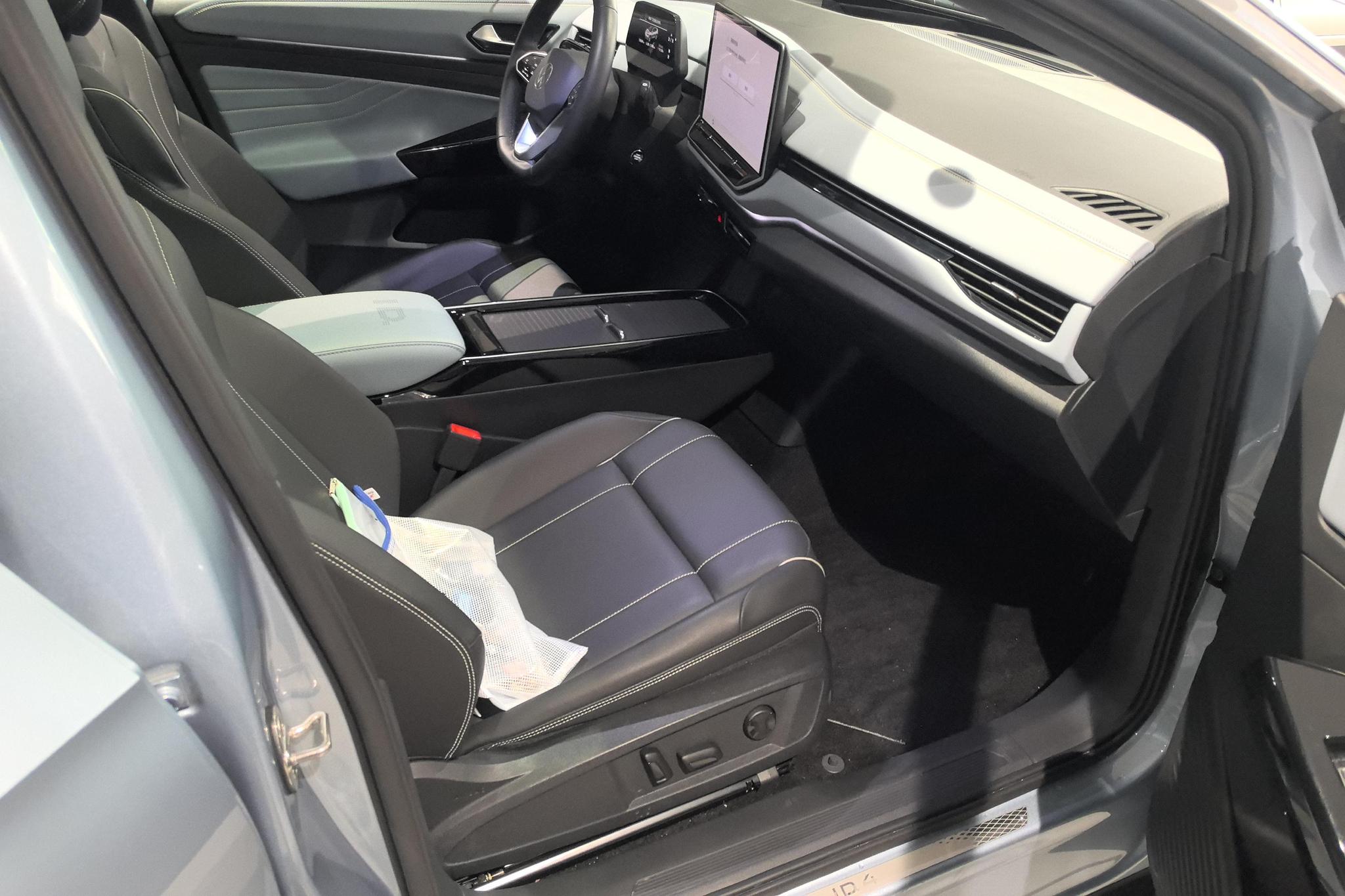 Volkswagen ID.4 X 2025 Smart