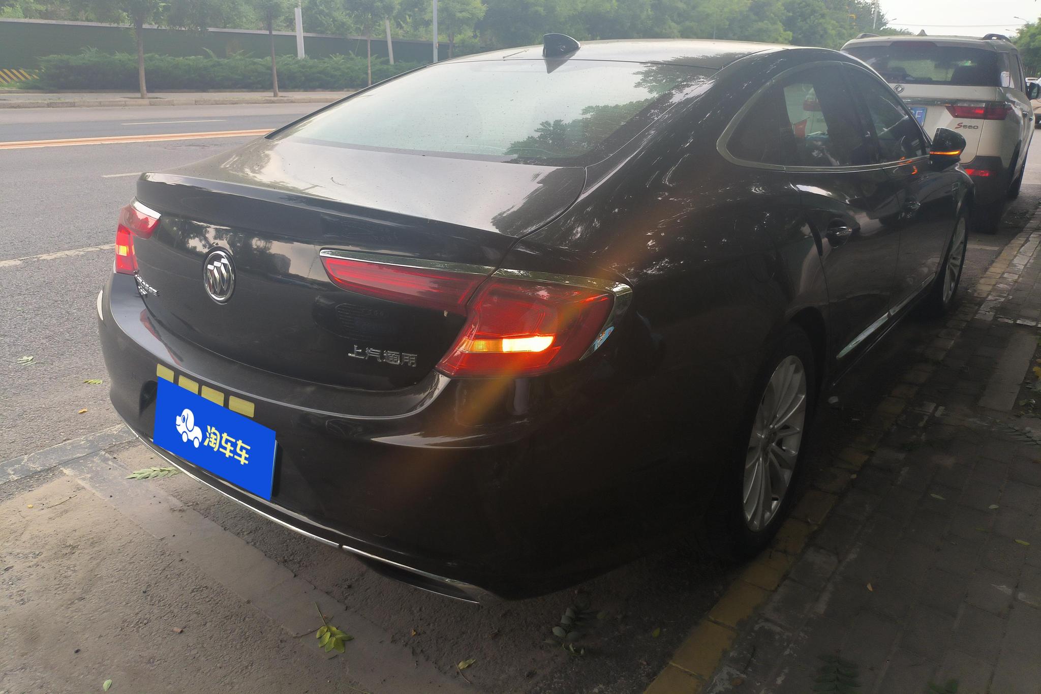 Buick LaCrosse 2016 28T Premium