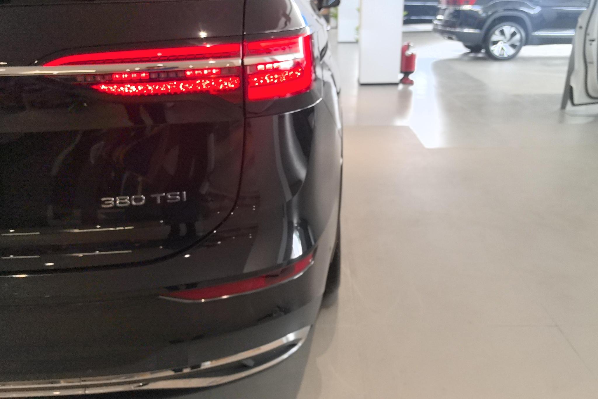 Volkswagen Viloran 2024 380TSI Luxury