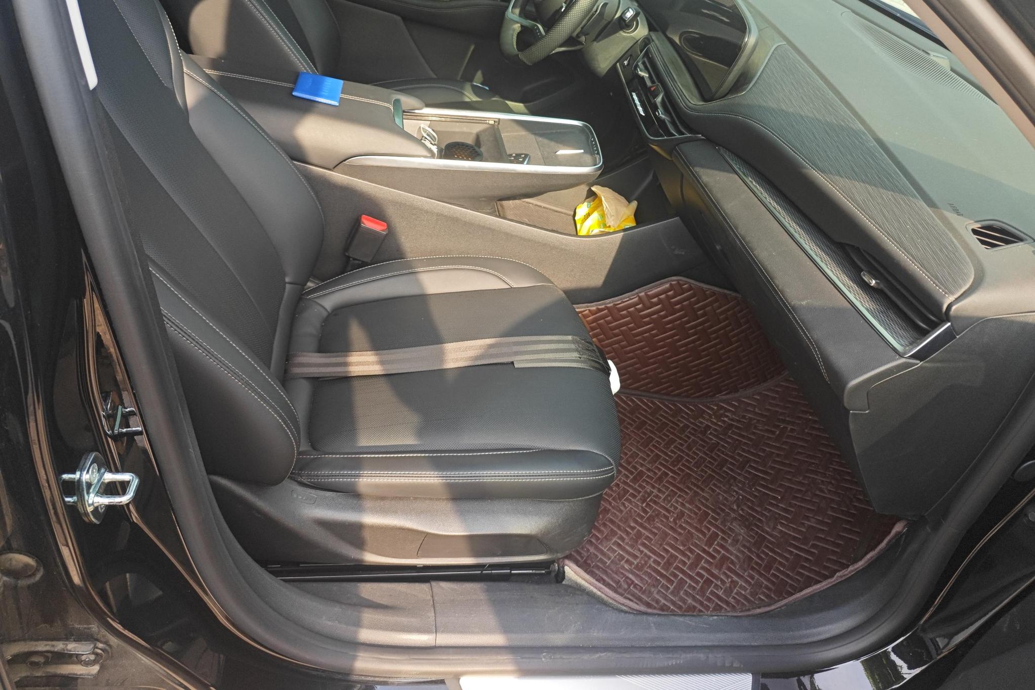 Buick LaCrosse 2025 28T Platinum