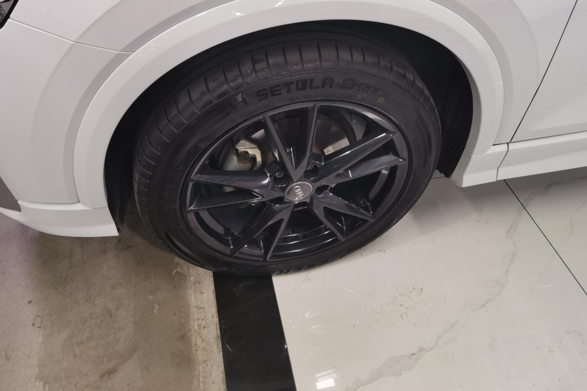 Audi Q2L 2020 35TFSI