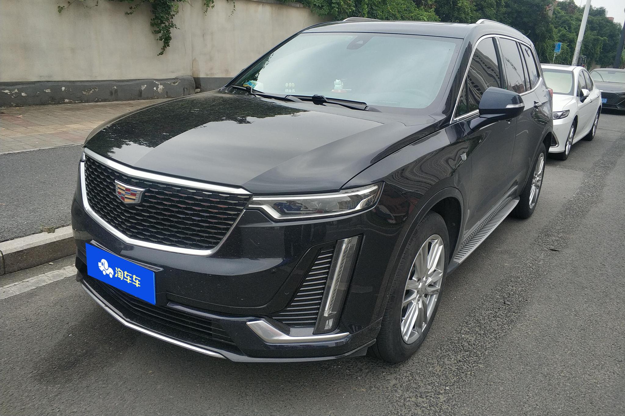 Cadillac XT6
