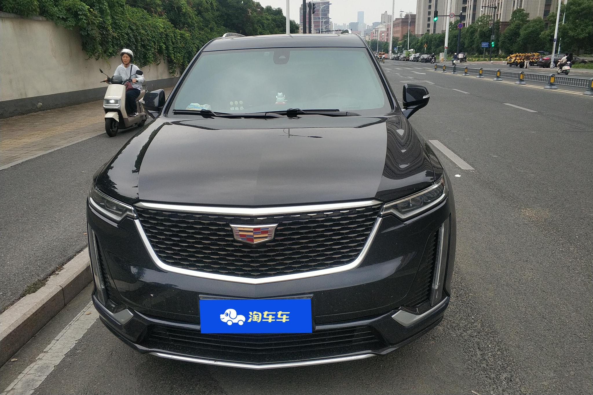 Cadillac XT6 2022 2.0T 120 мест Luxury