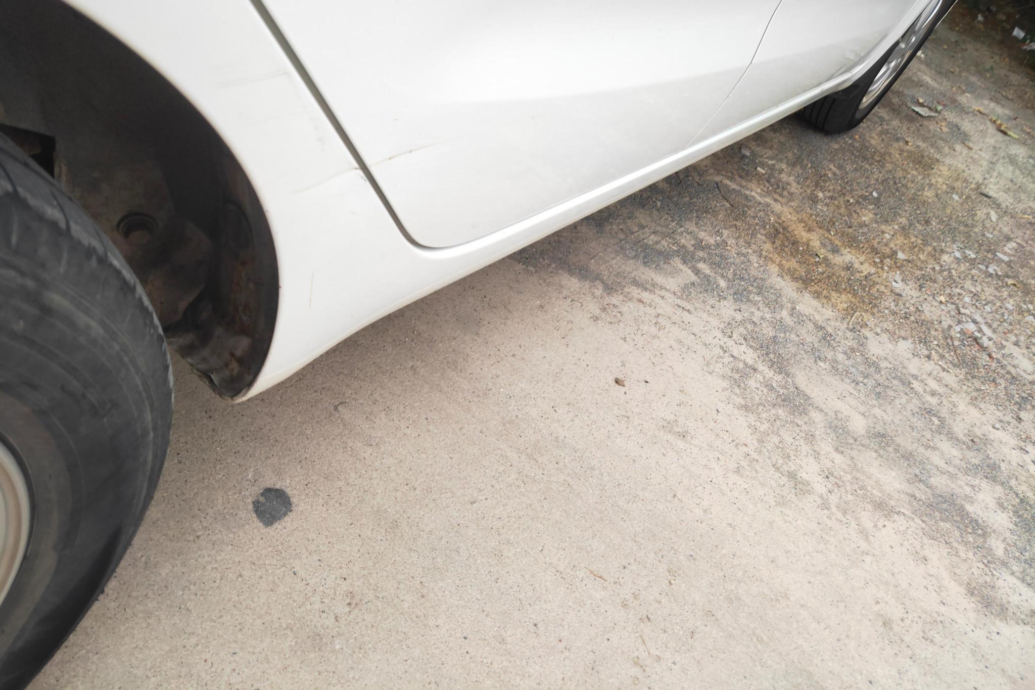 Kia K2 2015 1.4L MT GLS
