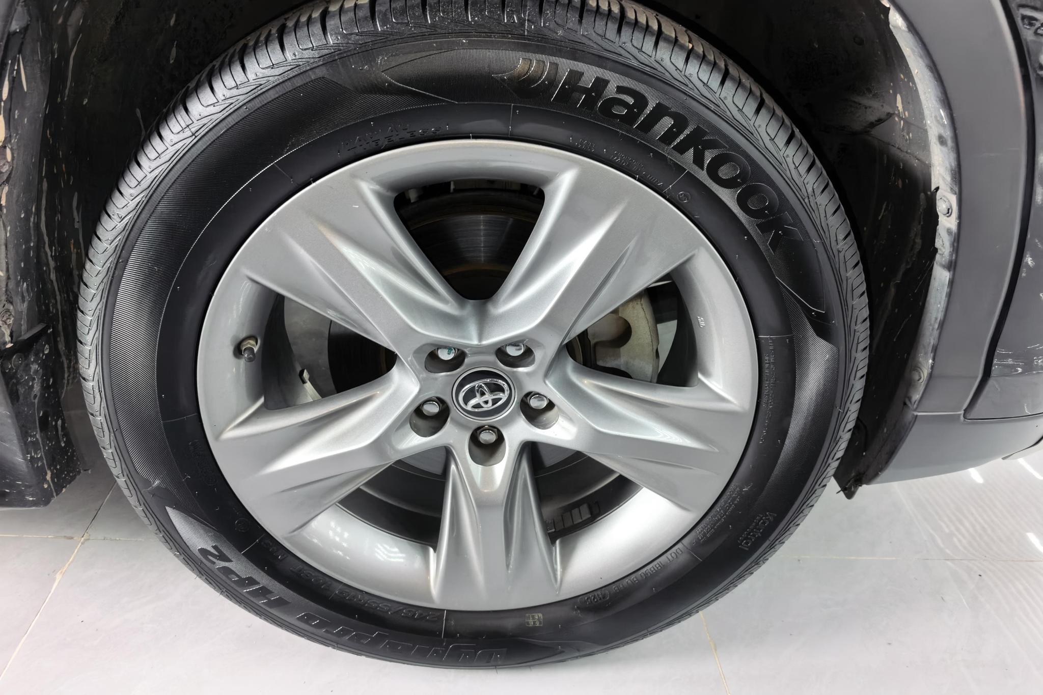 Toyota Highlander 2018 2.0T Luxury 7 мест VI