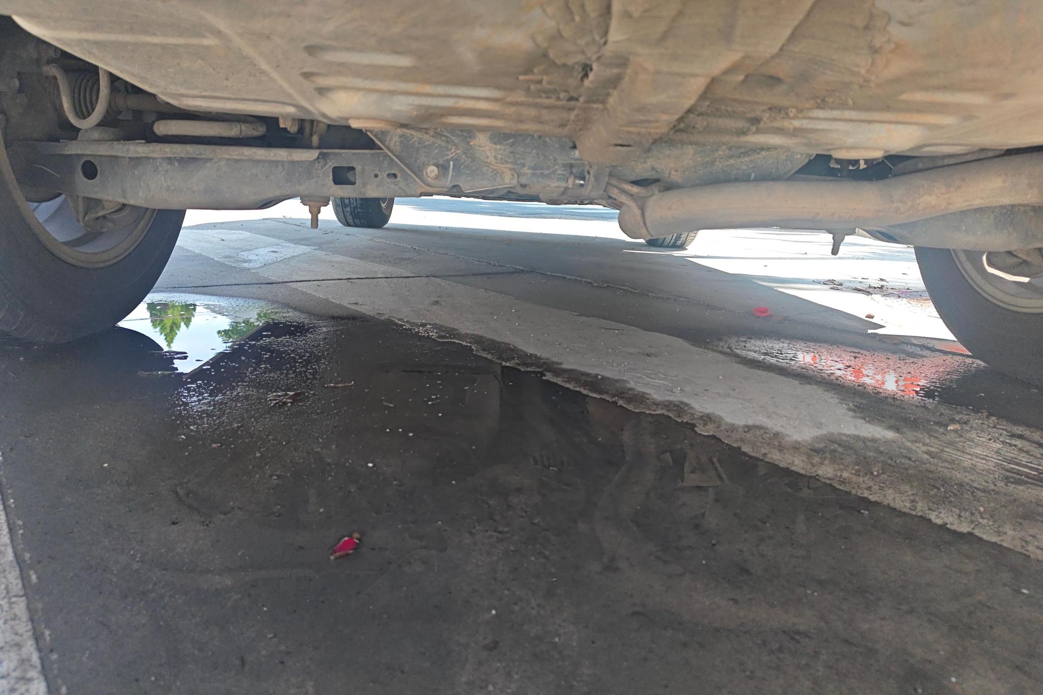 Toyota RAV4 2011 2.4L AT Luxury