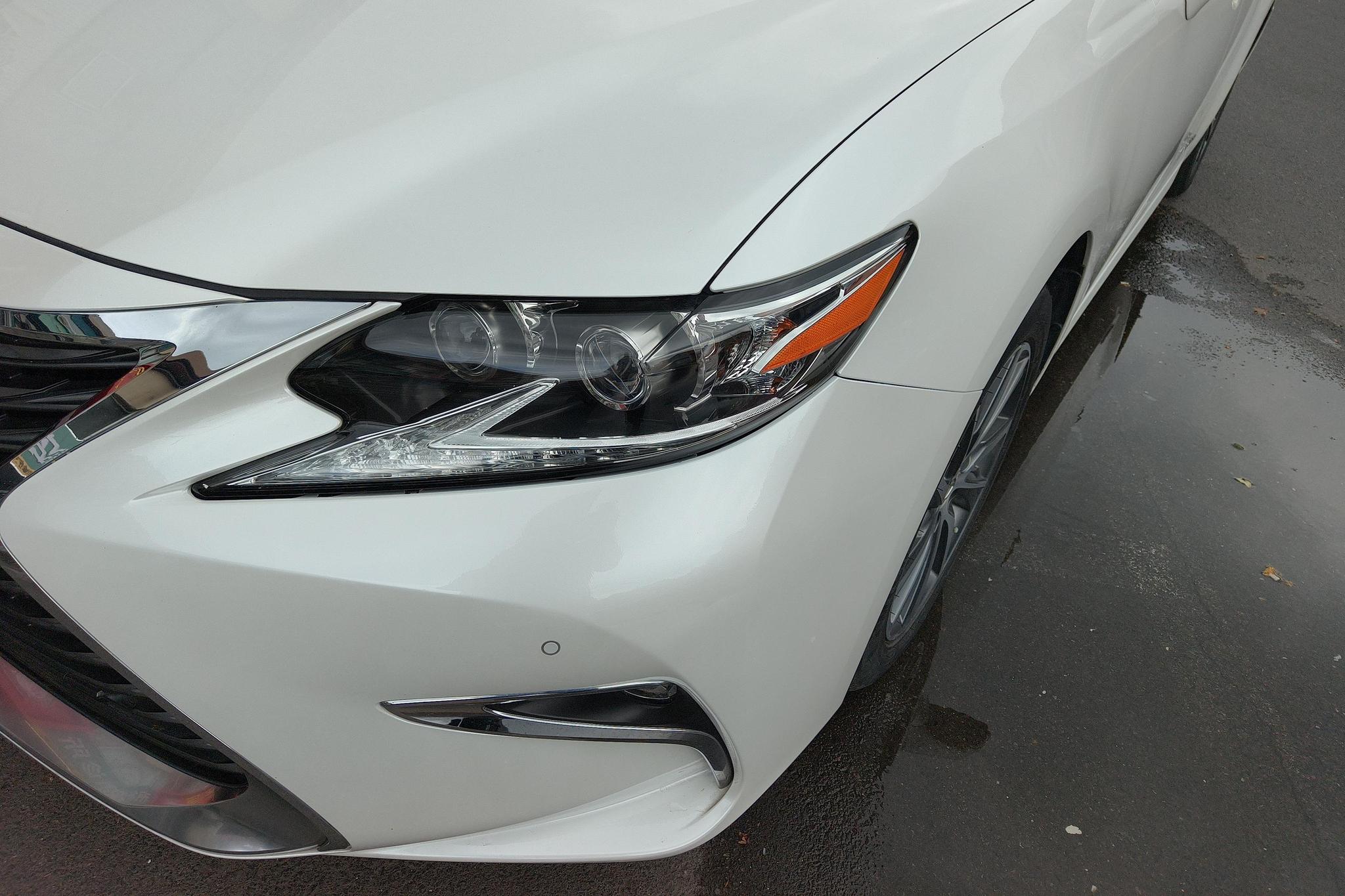 Lexus ES 2015 300h Luxury