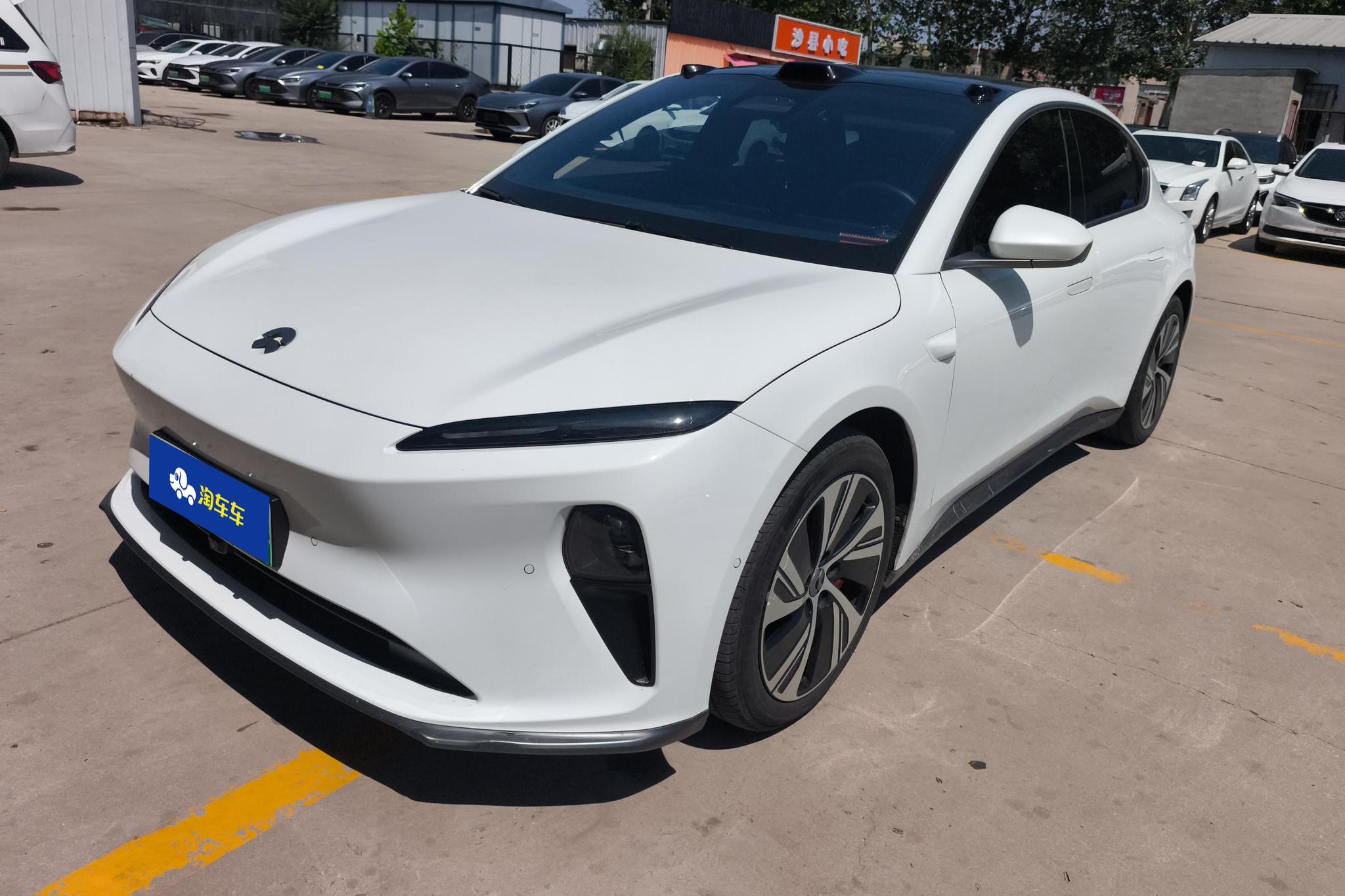 NIO ET5