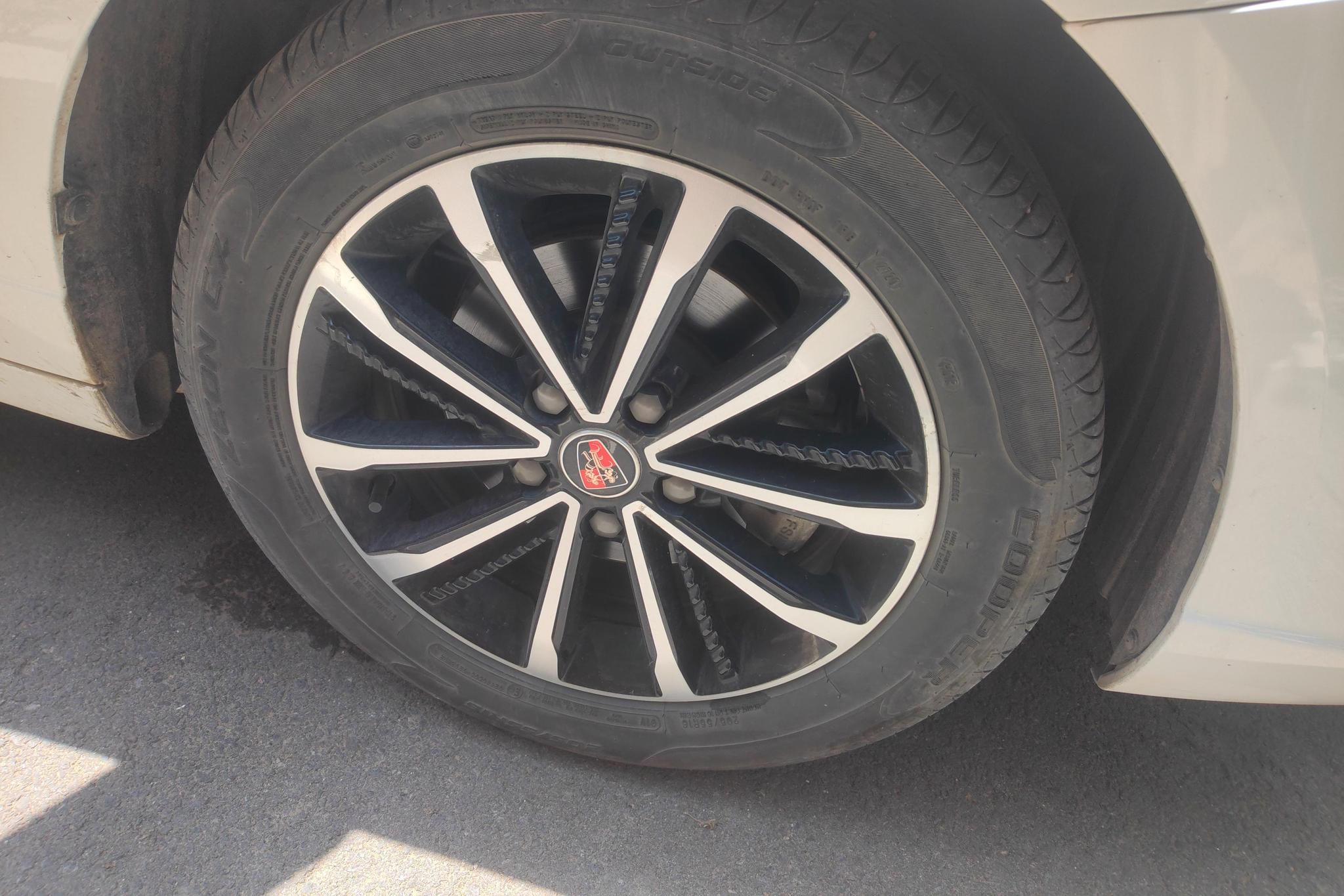 Roewe i5 2020 1.5L AT 4G Flagship