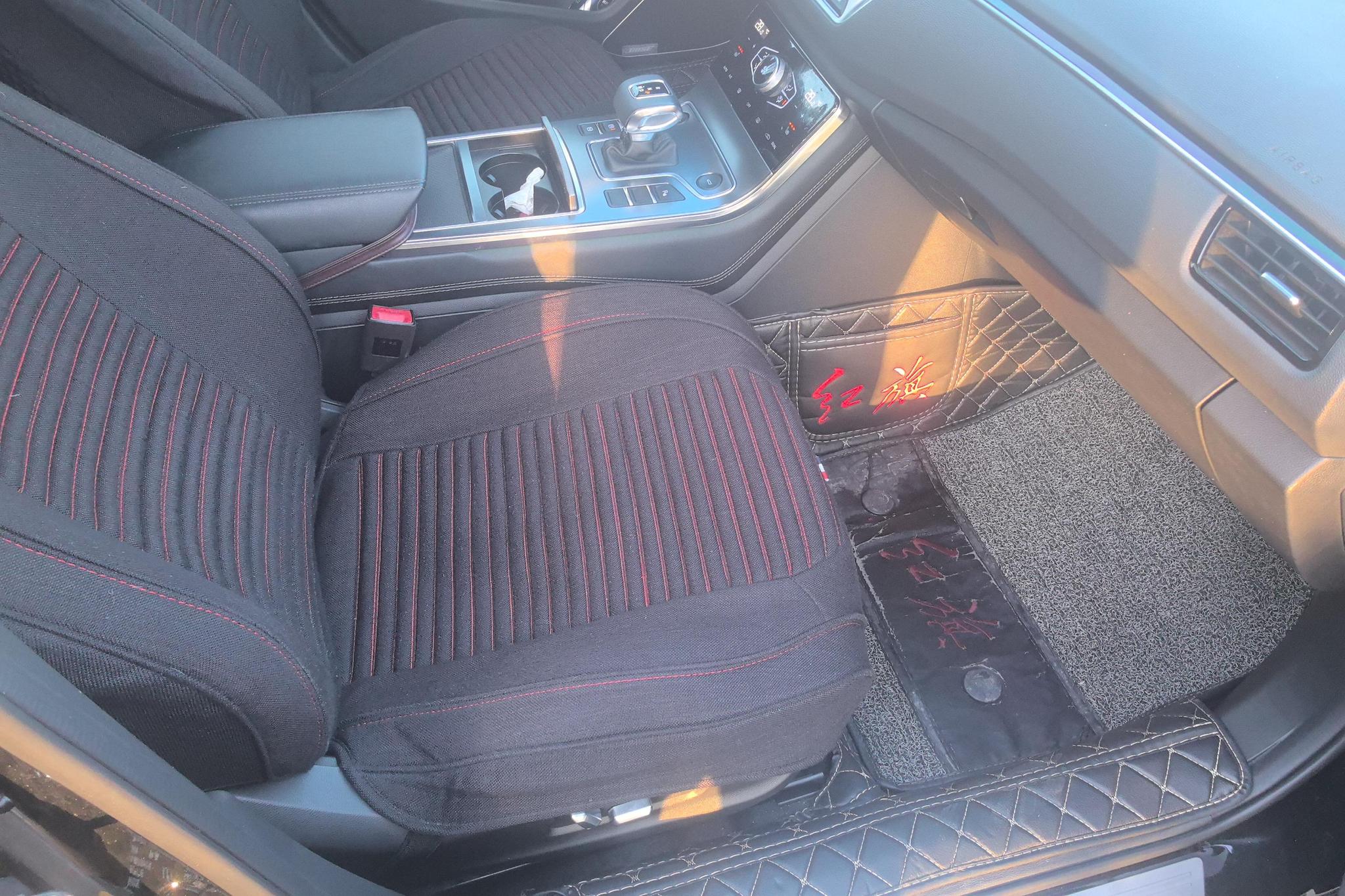Hongqi H5 2022 1.8T AT