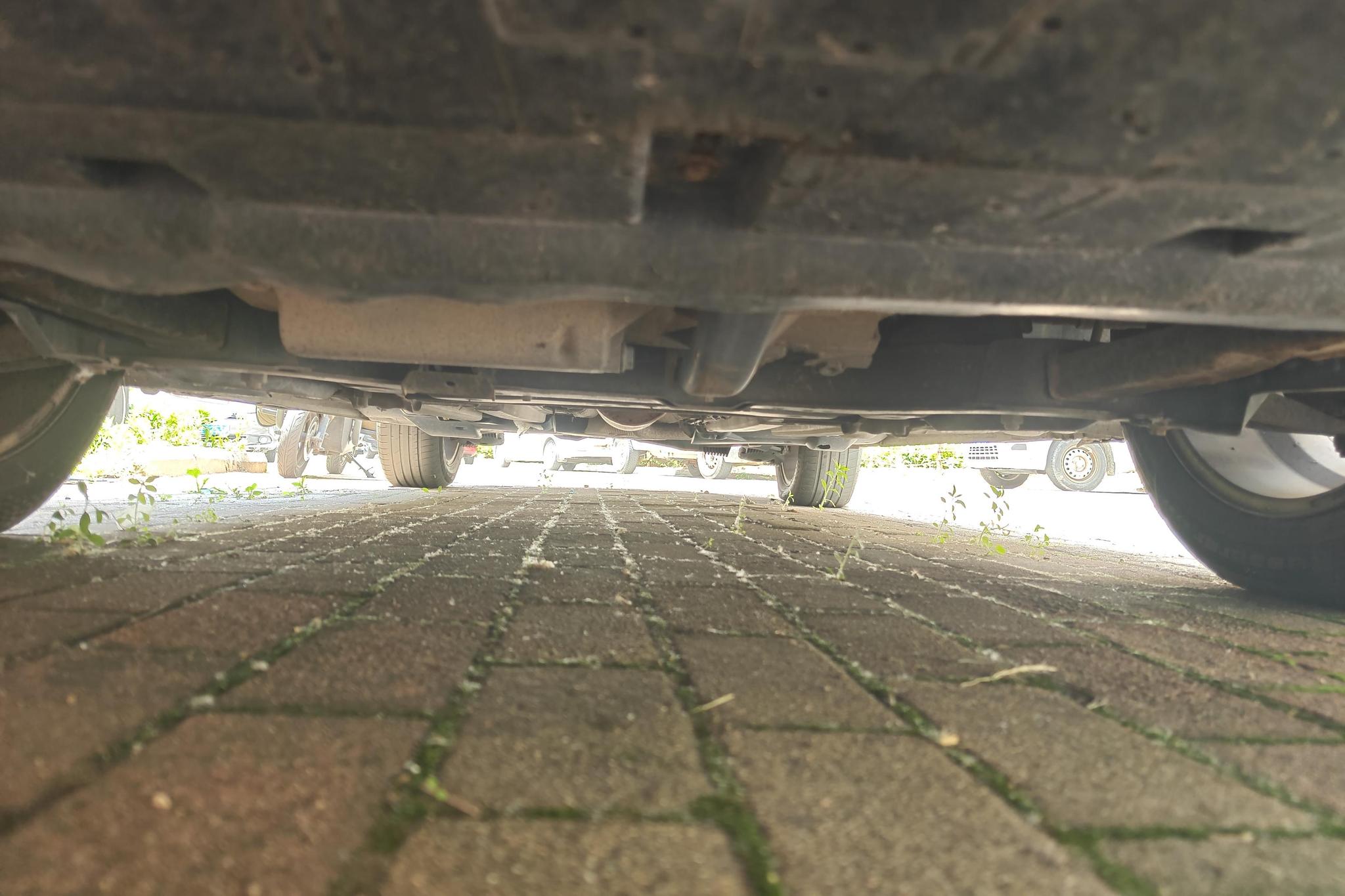 Peugeot 3008 2013 2.0L MT