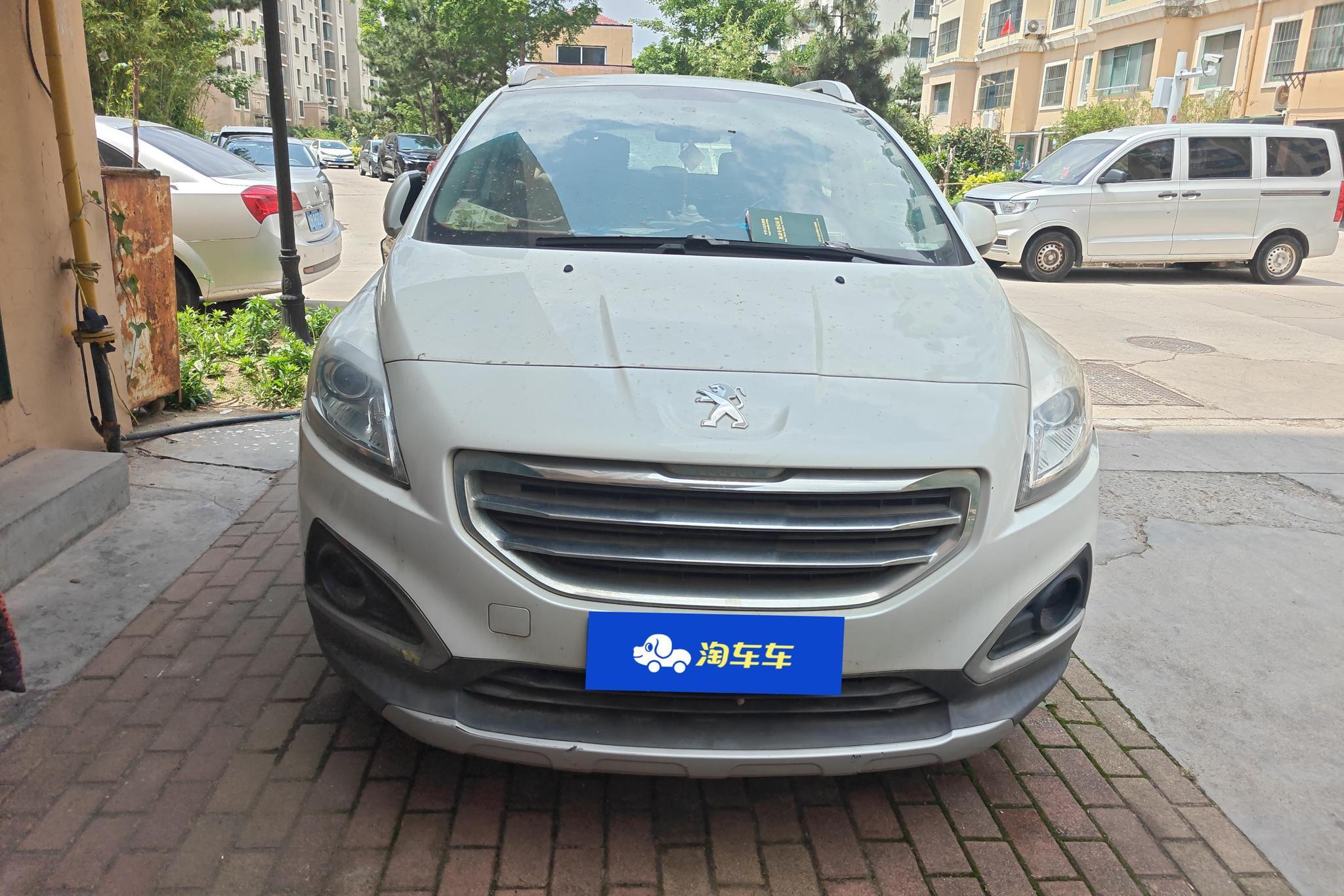 Peugeot 3008 2013 2.0L MT