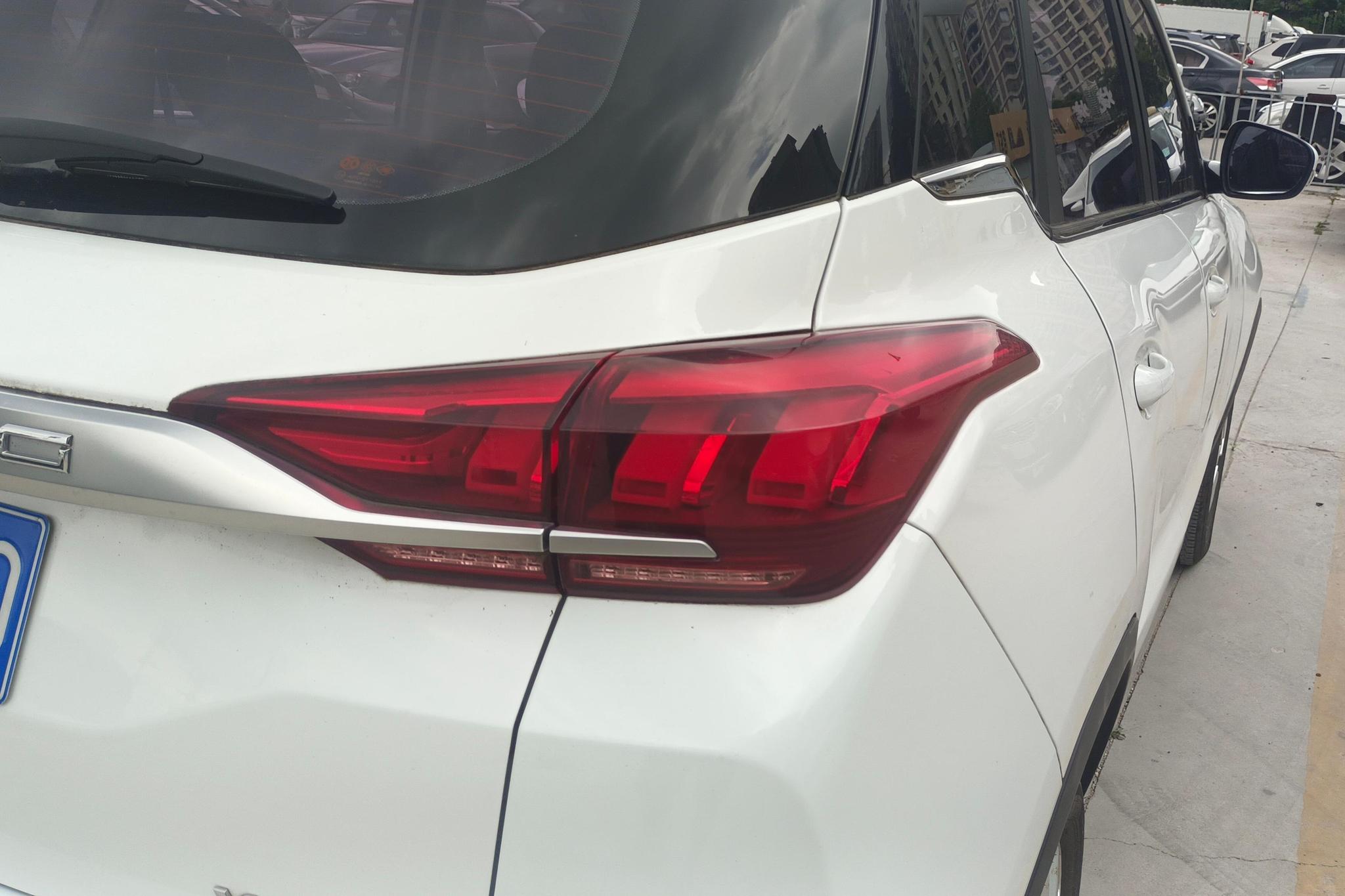 BAIC X3 2021 1.5T CVT