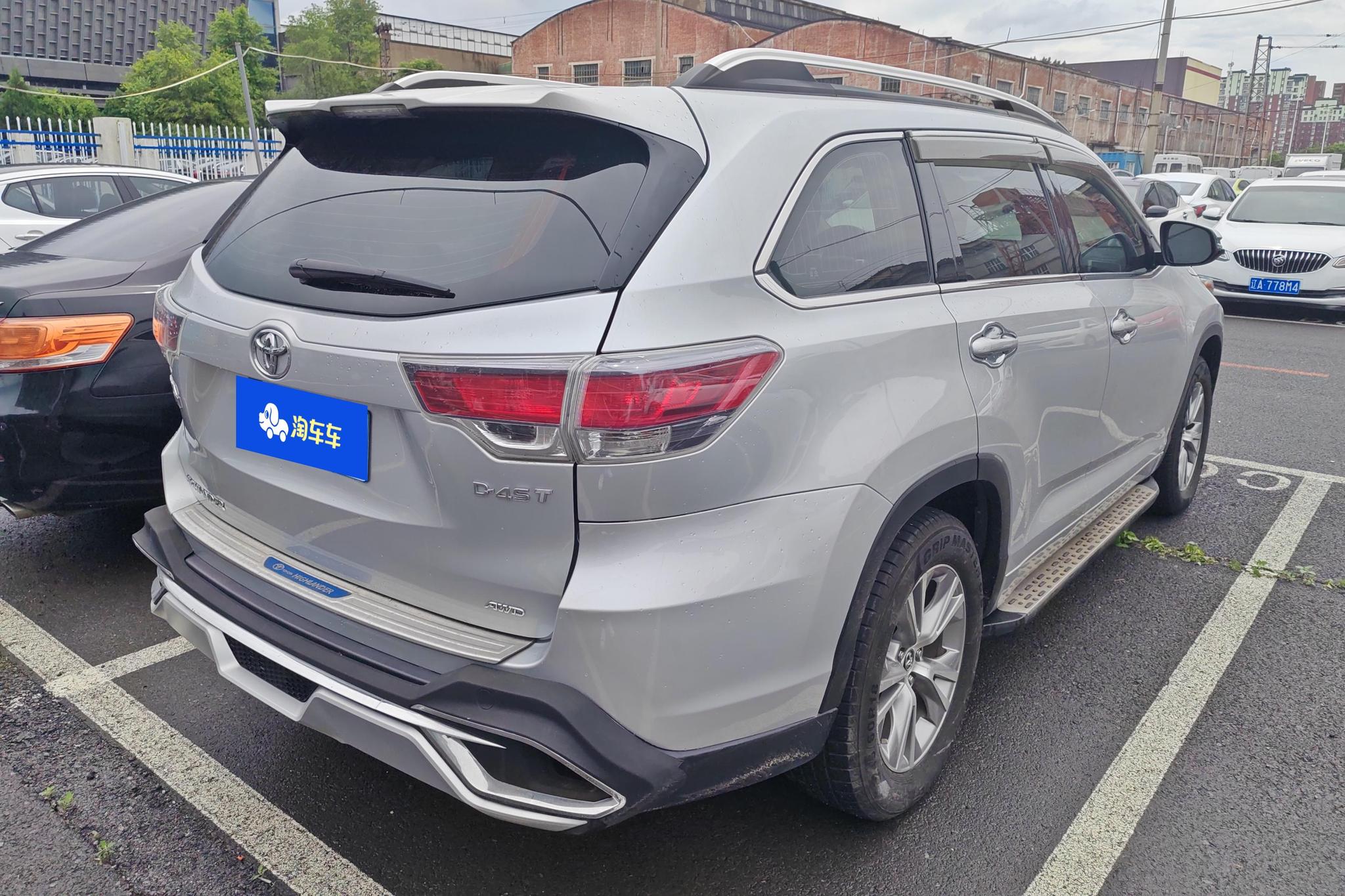 Toyota Highlander 2017 2.0T Elite 7 мест