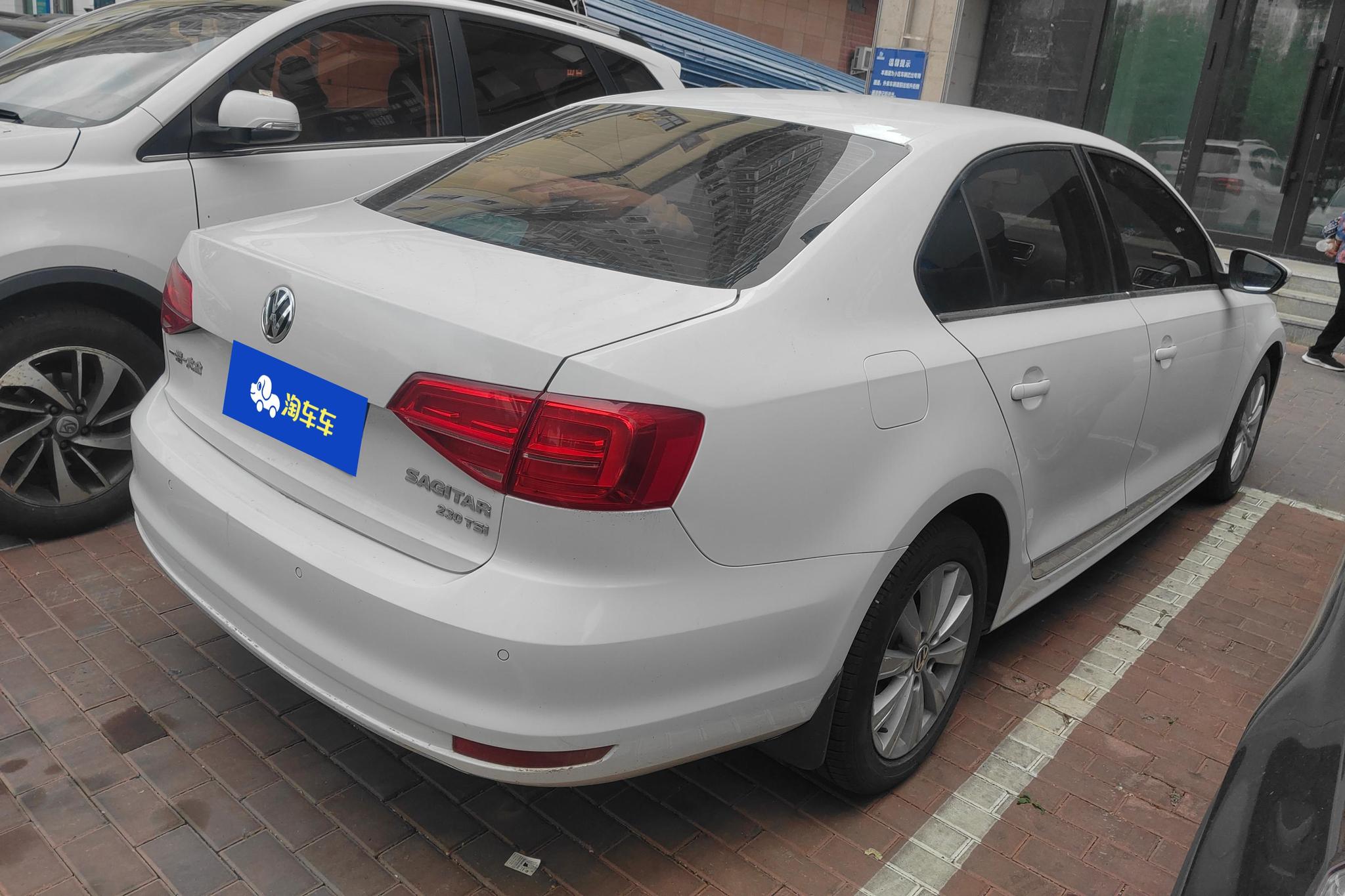 Volkswagen Sagitar 2015 230TSI AT Comfort
