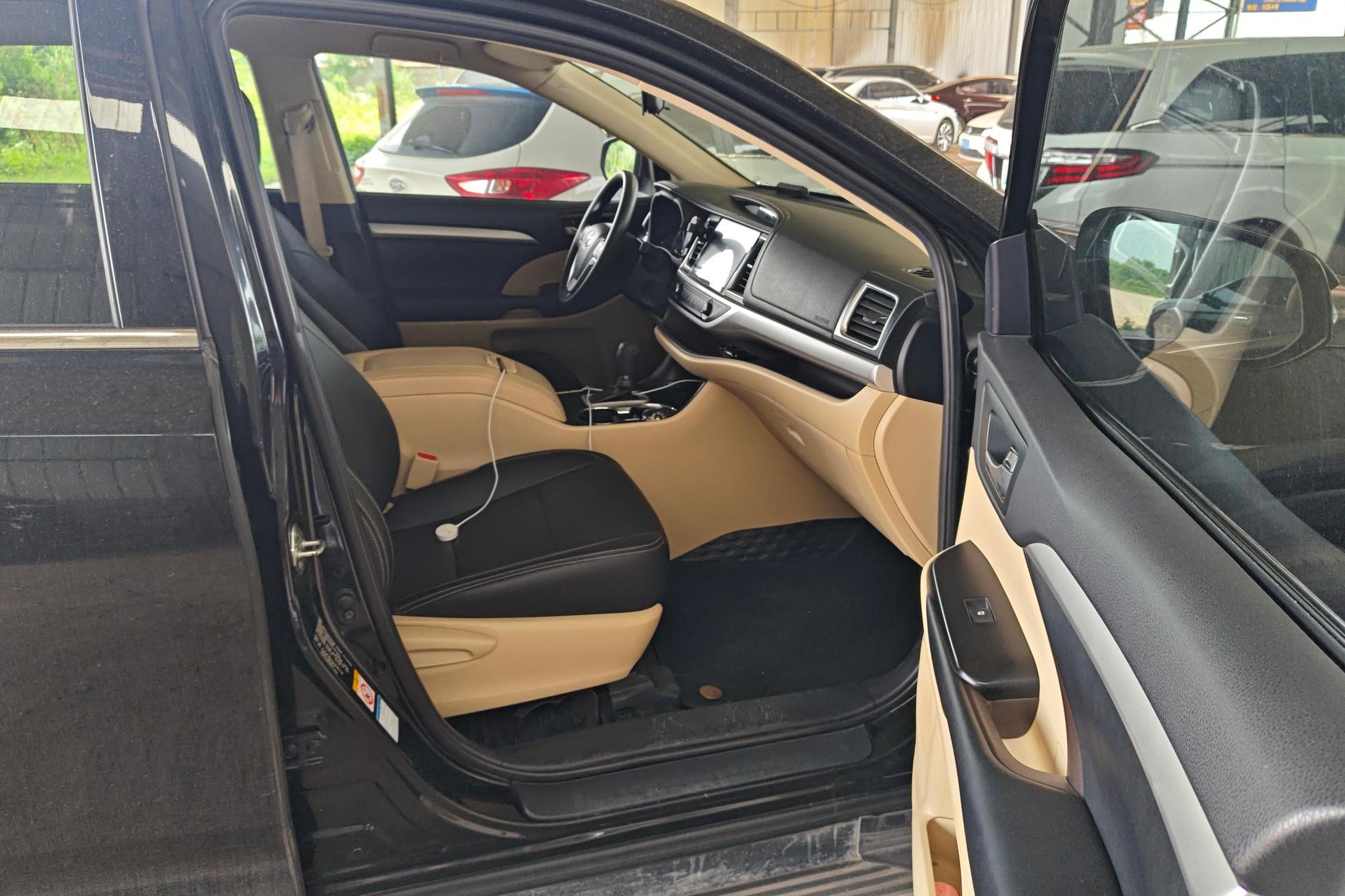 Toyota Highlander 2018 2.0T Elite 7 мест V