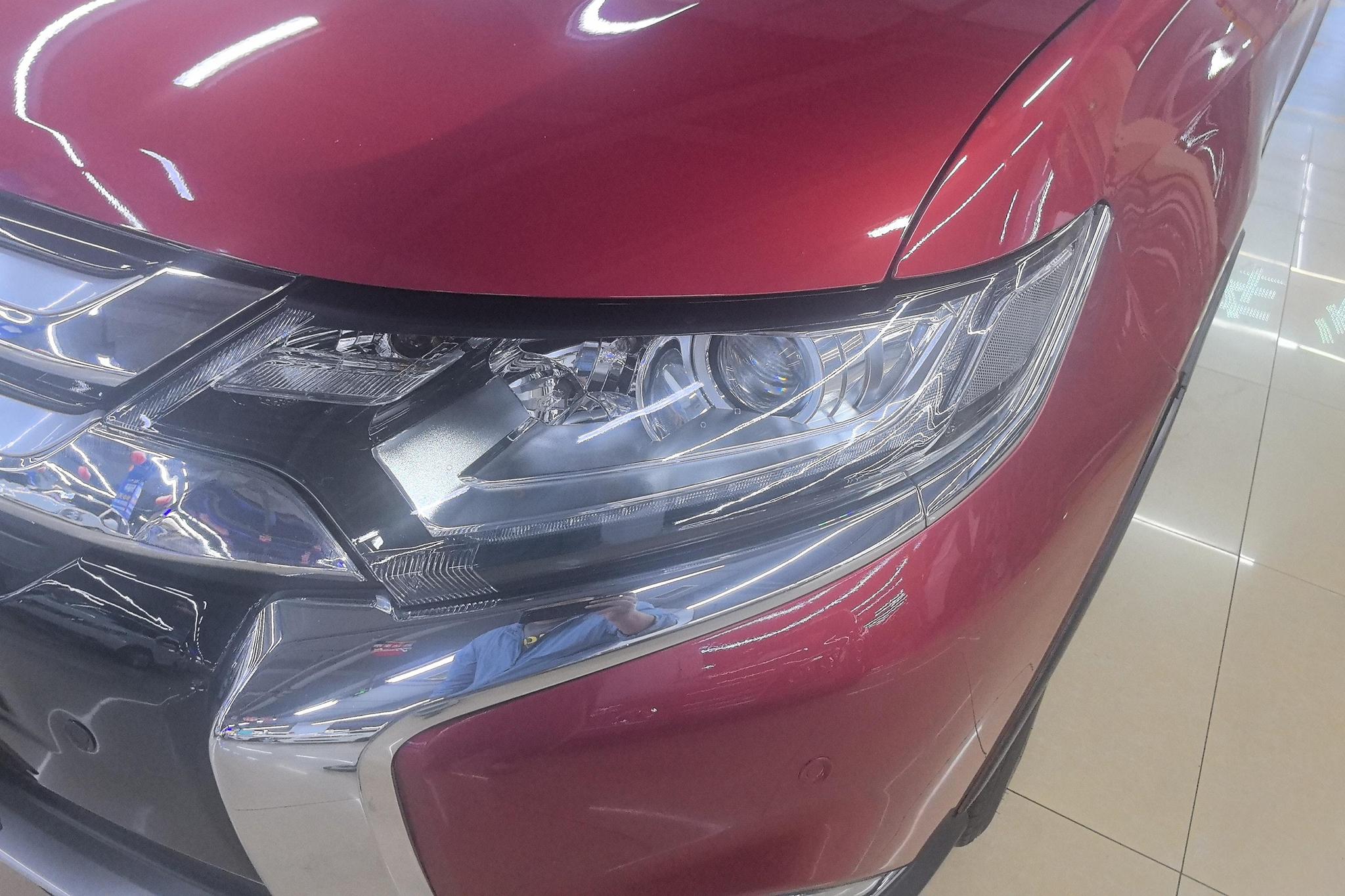Mitsubishi Outlander 2018 2.0L 5 мест