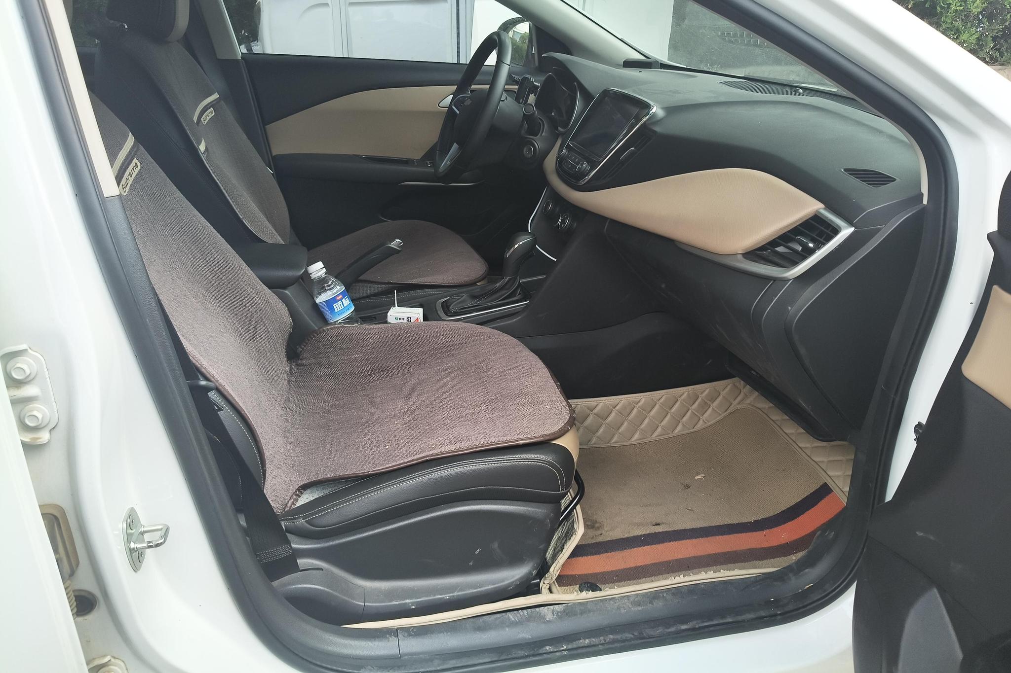 Chevrolet Monza 2020 320 AT Enjoy