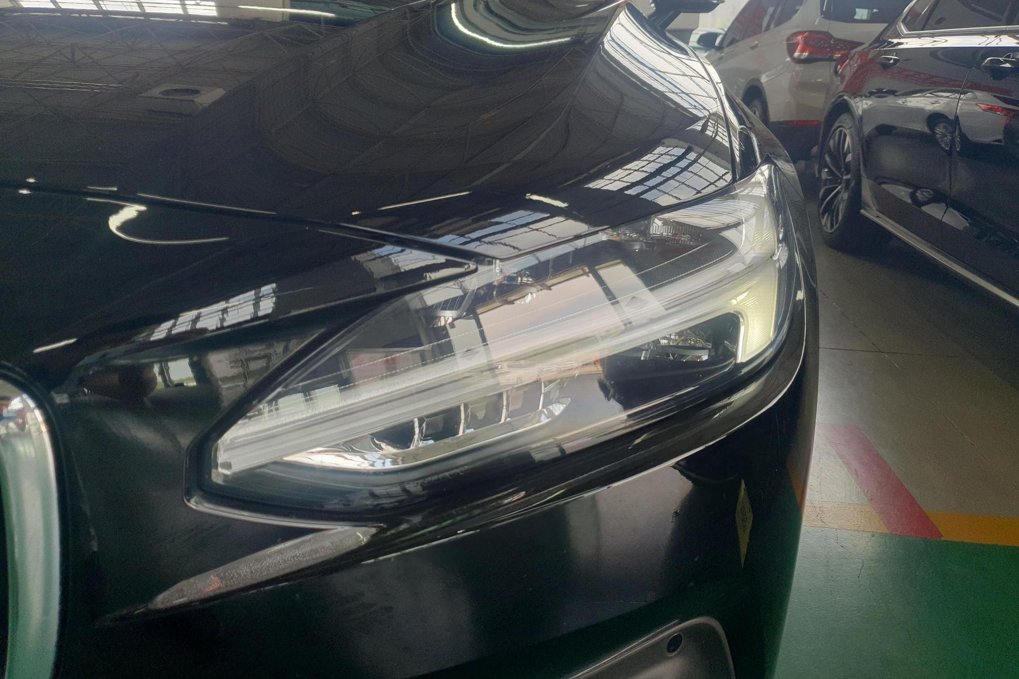 Volvo S90 2025 B5 Luxury