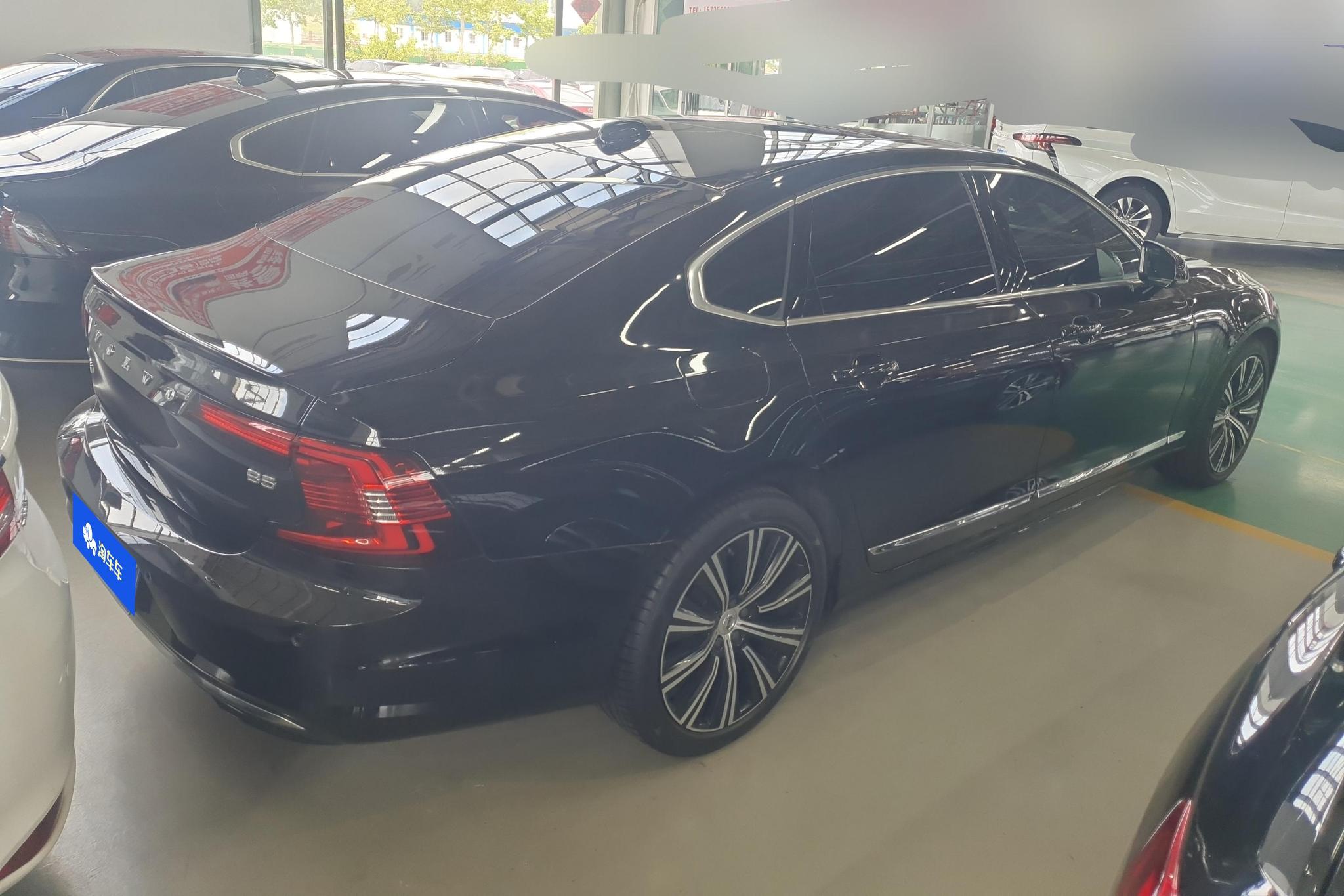 Volvo S90 2025 B5 Luxury