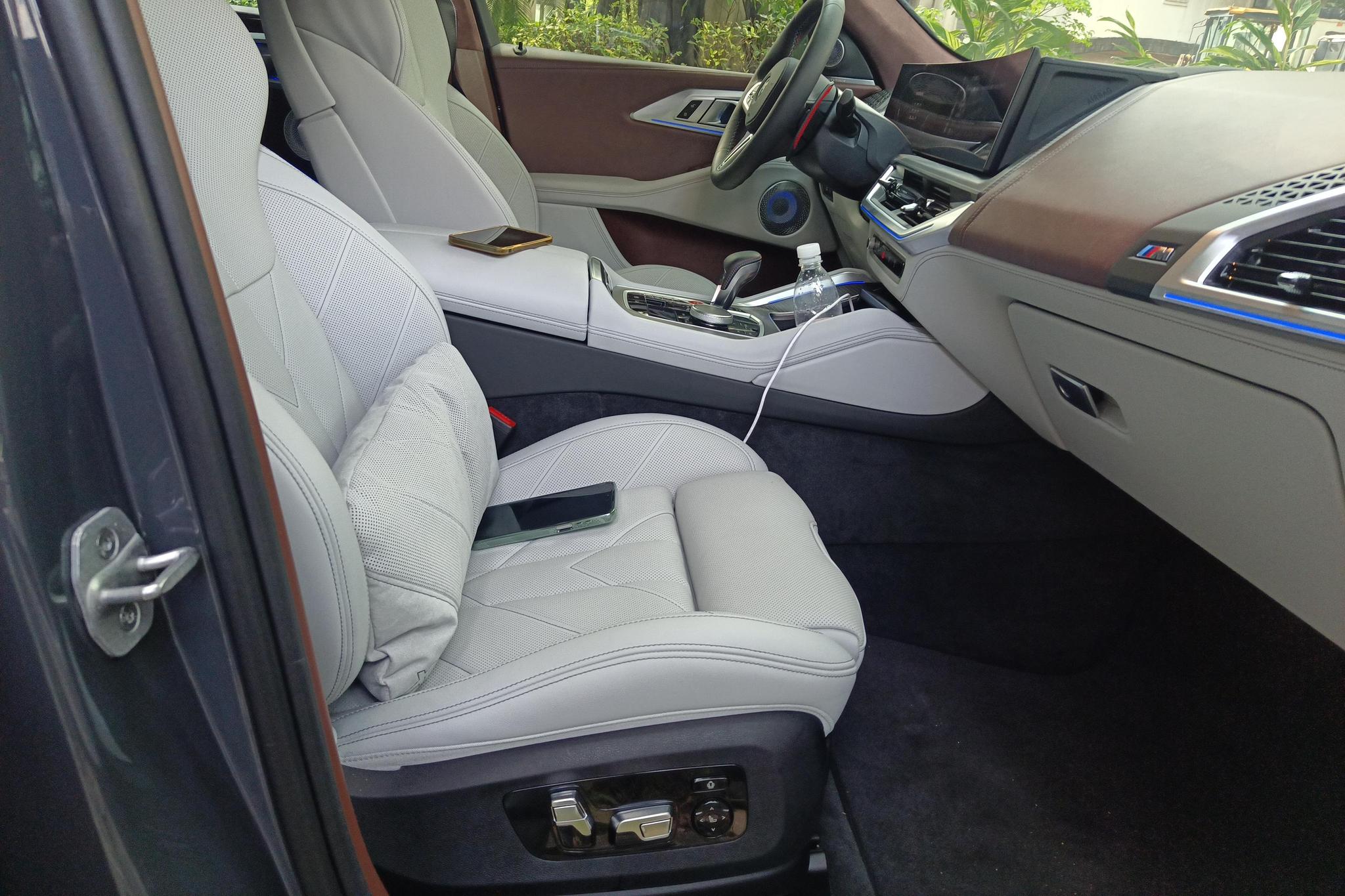 BMW XM 2023 50e