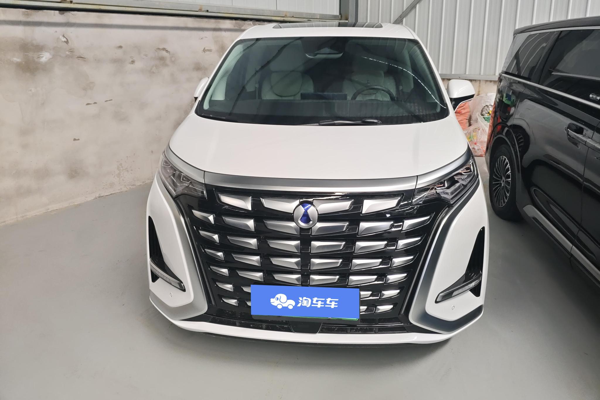 Denza D9 DM 2024 980 Luxury