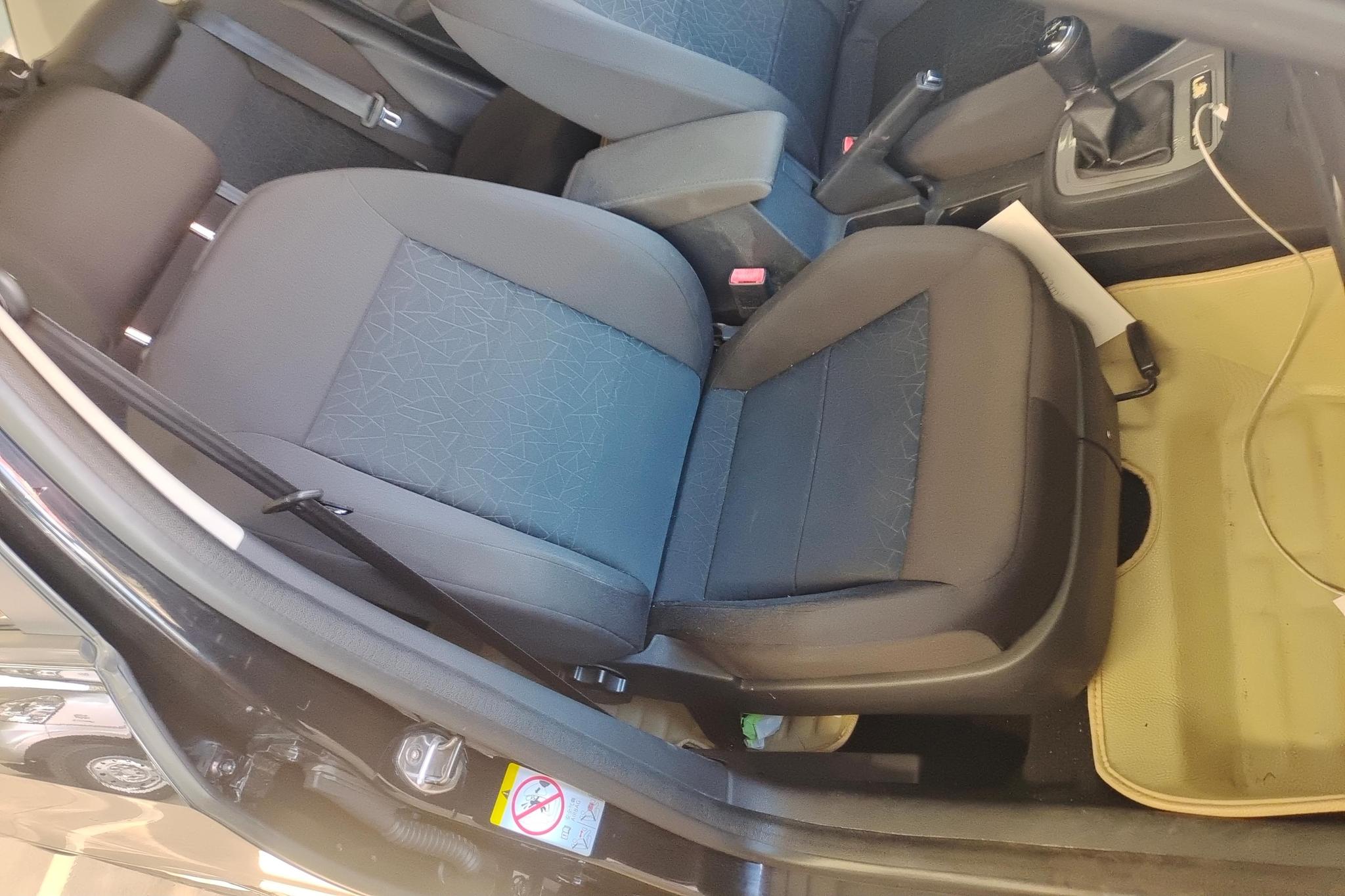 Volkswagen Lavida 2013 1.6L MT