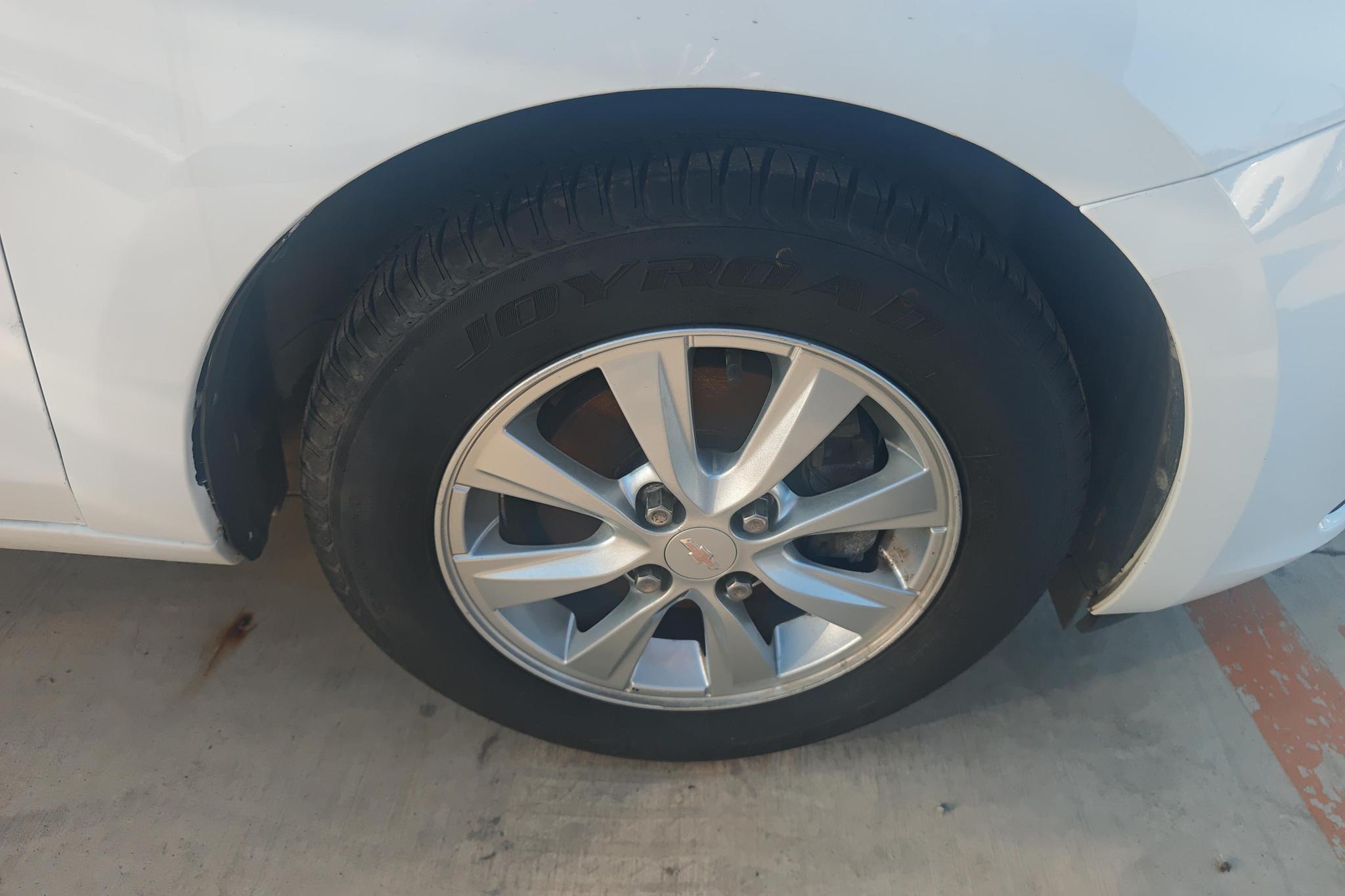 Chevrolet Sail 2015 3 1.5L MT