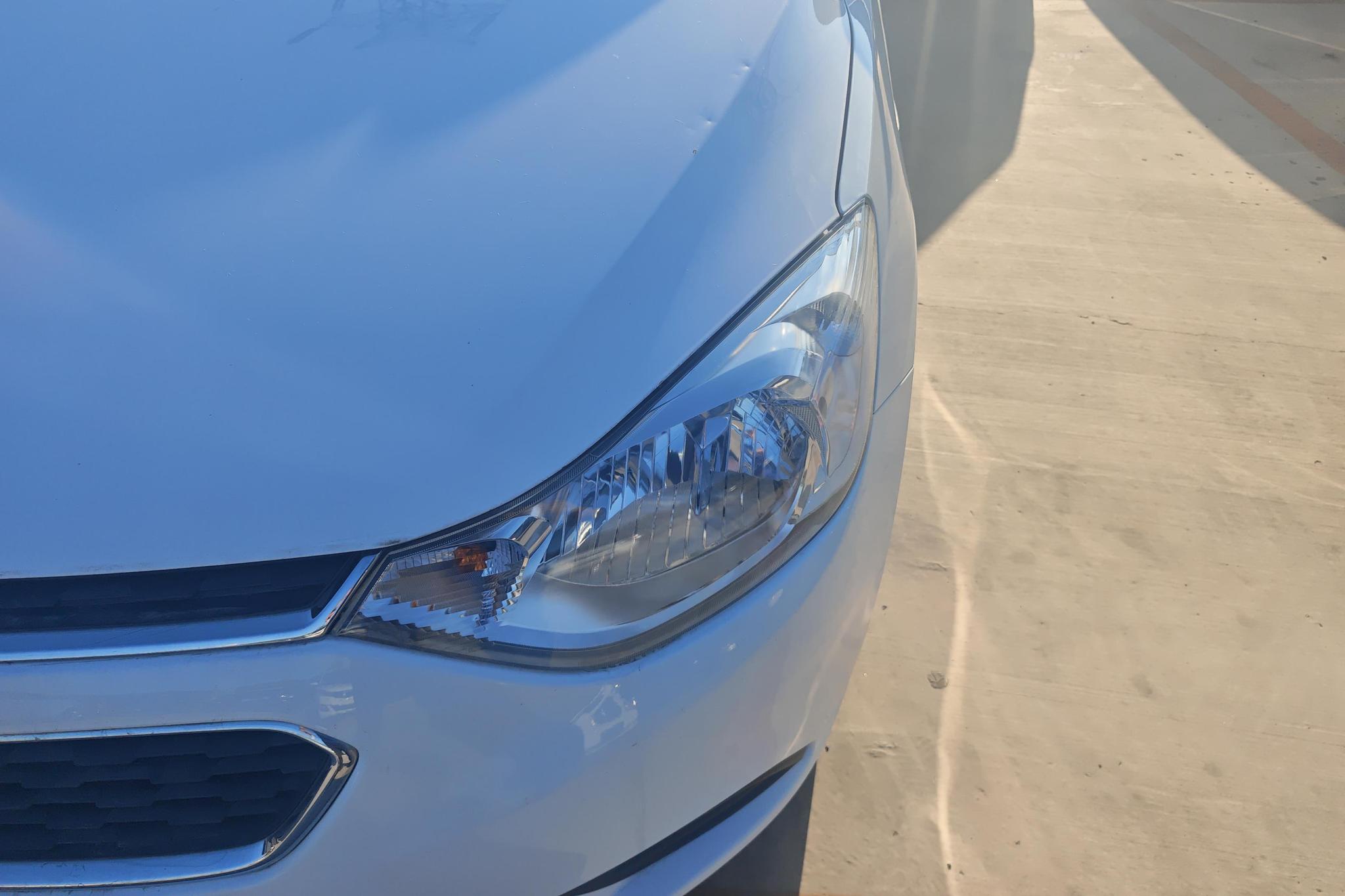 Chevrolet Sail 2015 3 1.5L MT