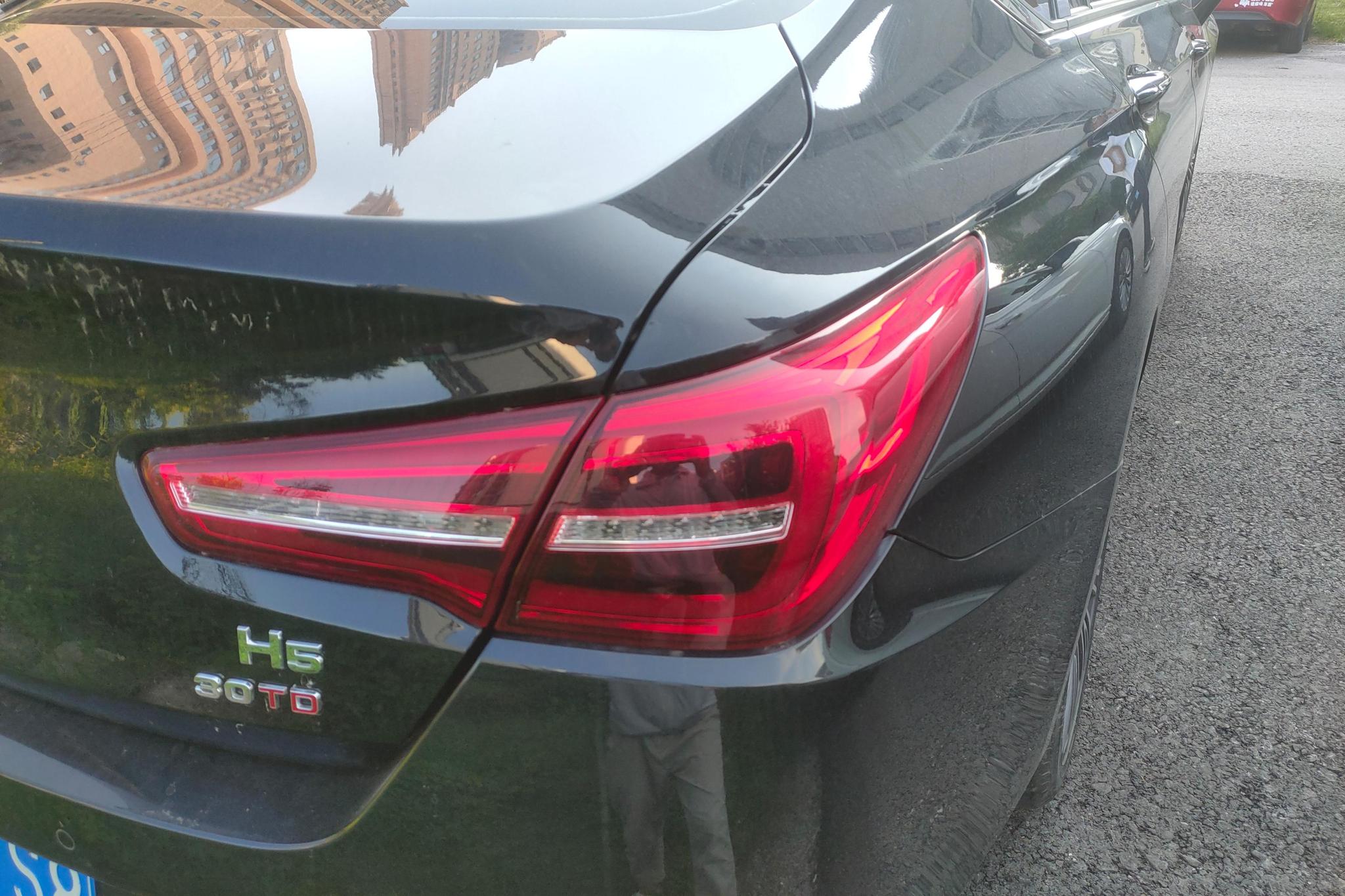 Hongqi H5 2022 1.5T DCT