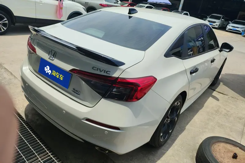 Honda Civic — фото 3