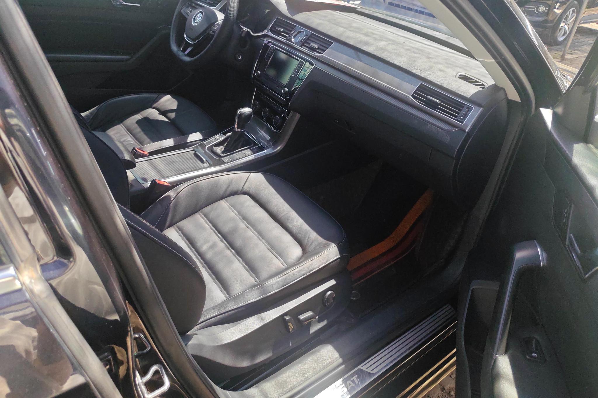 Volkswagen Passat 2016 330TSI DSG